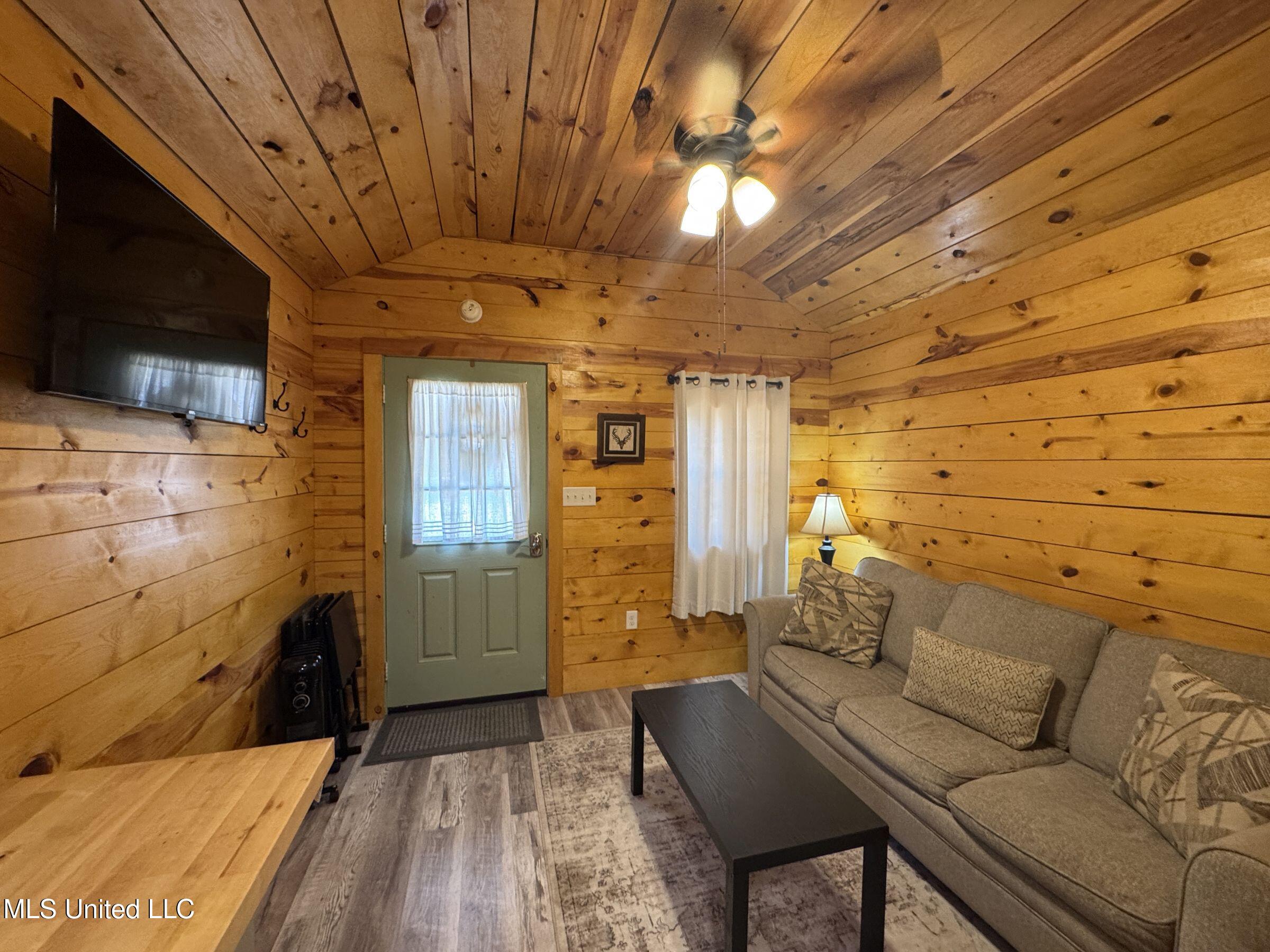 852 310 Property Photo 122
