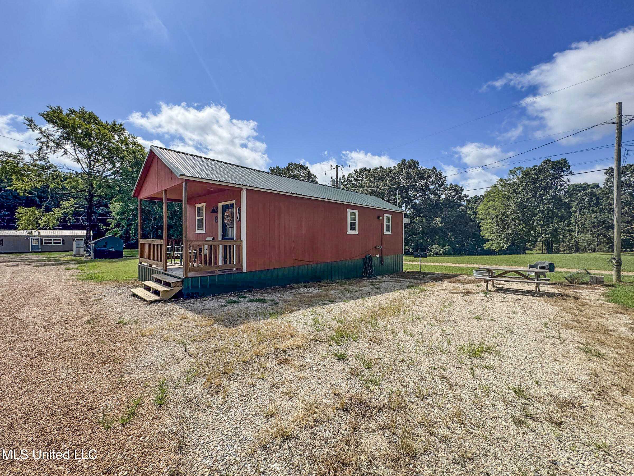 852 310 Property Photo 123