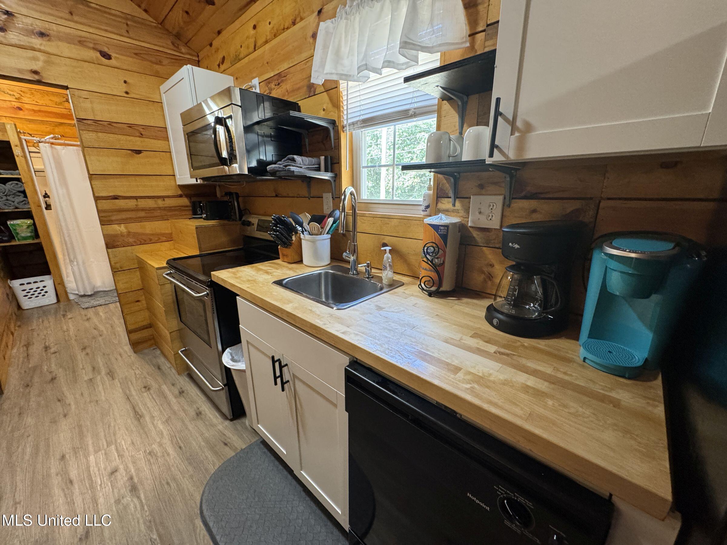 852 310 Property Photo 133