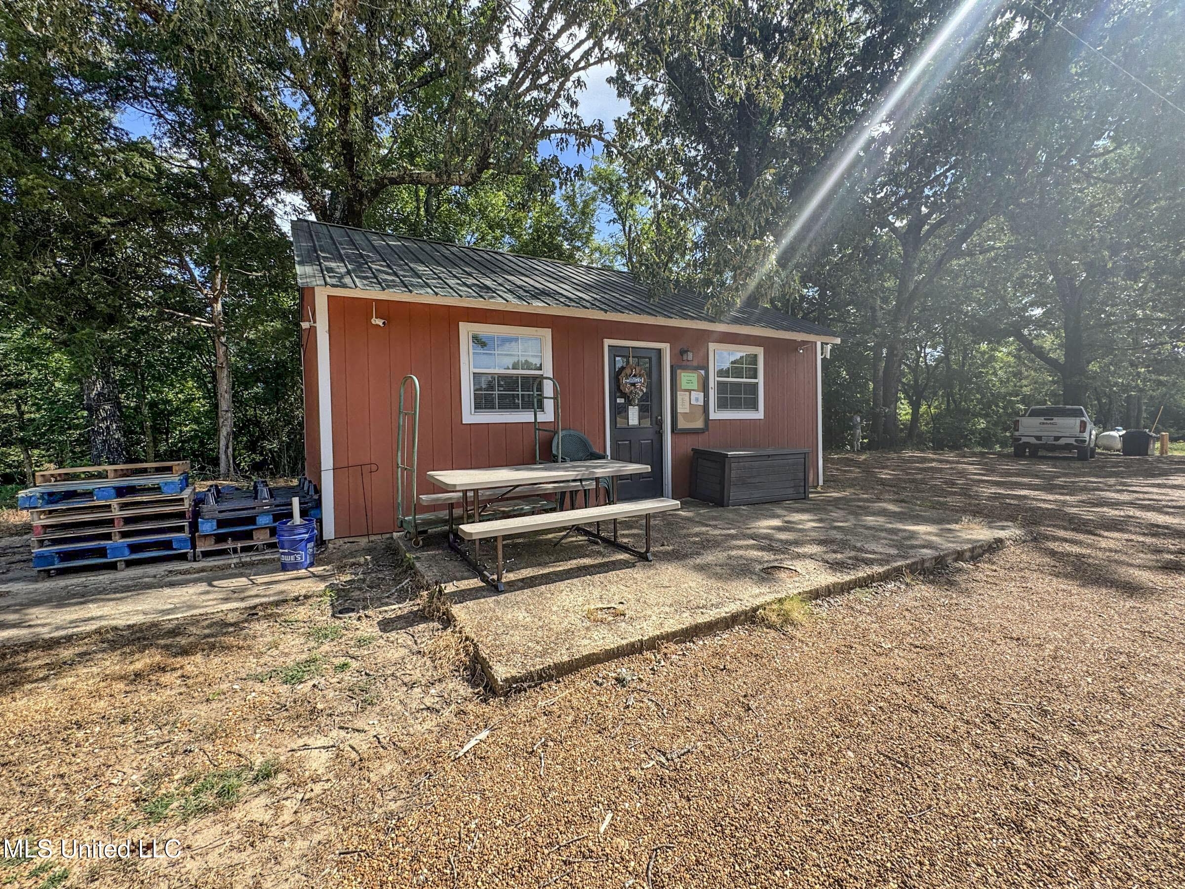 852 310 Property Photo 158