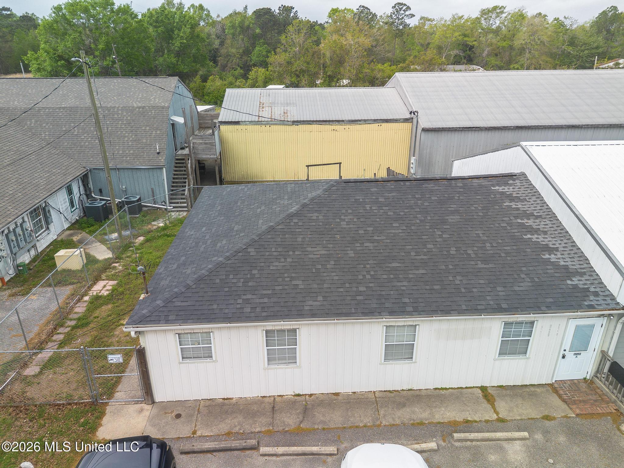 16840 Kapalama Drive Property Photo 2