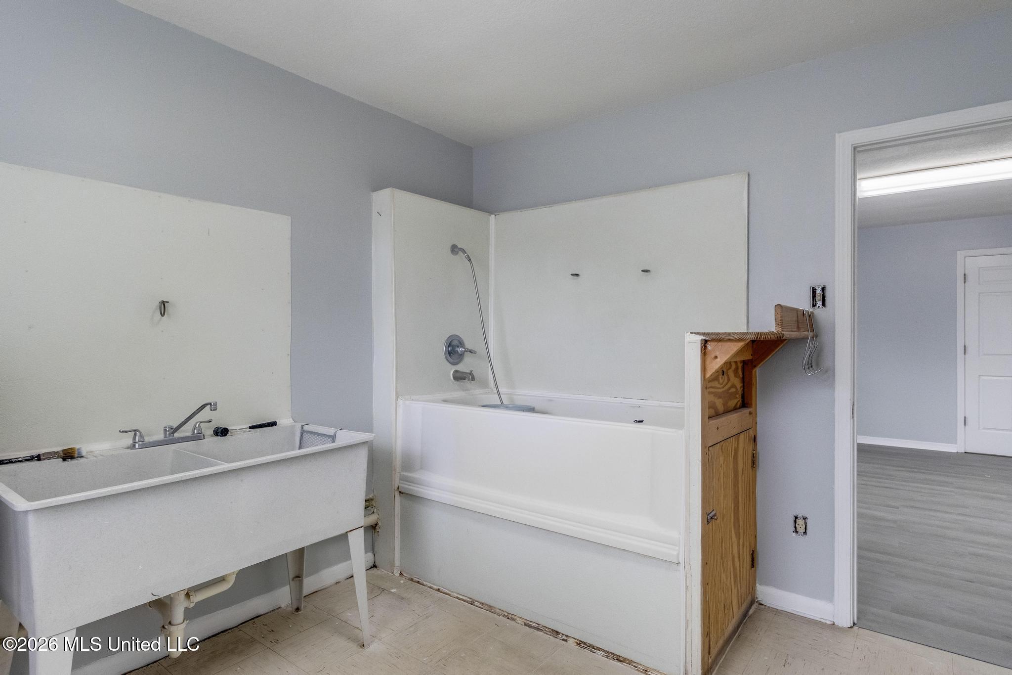 16840 Kapalama Drive Property Photo 13