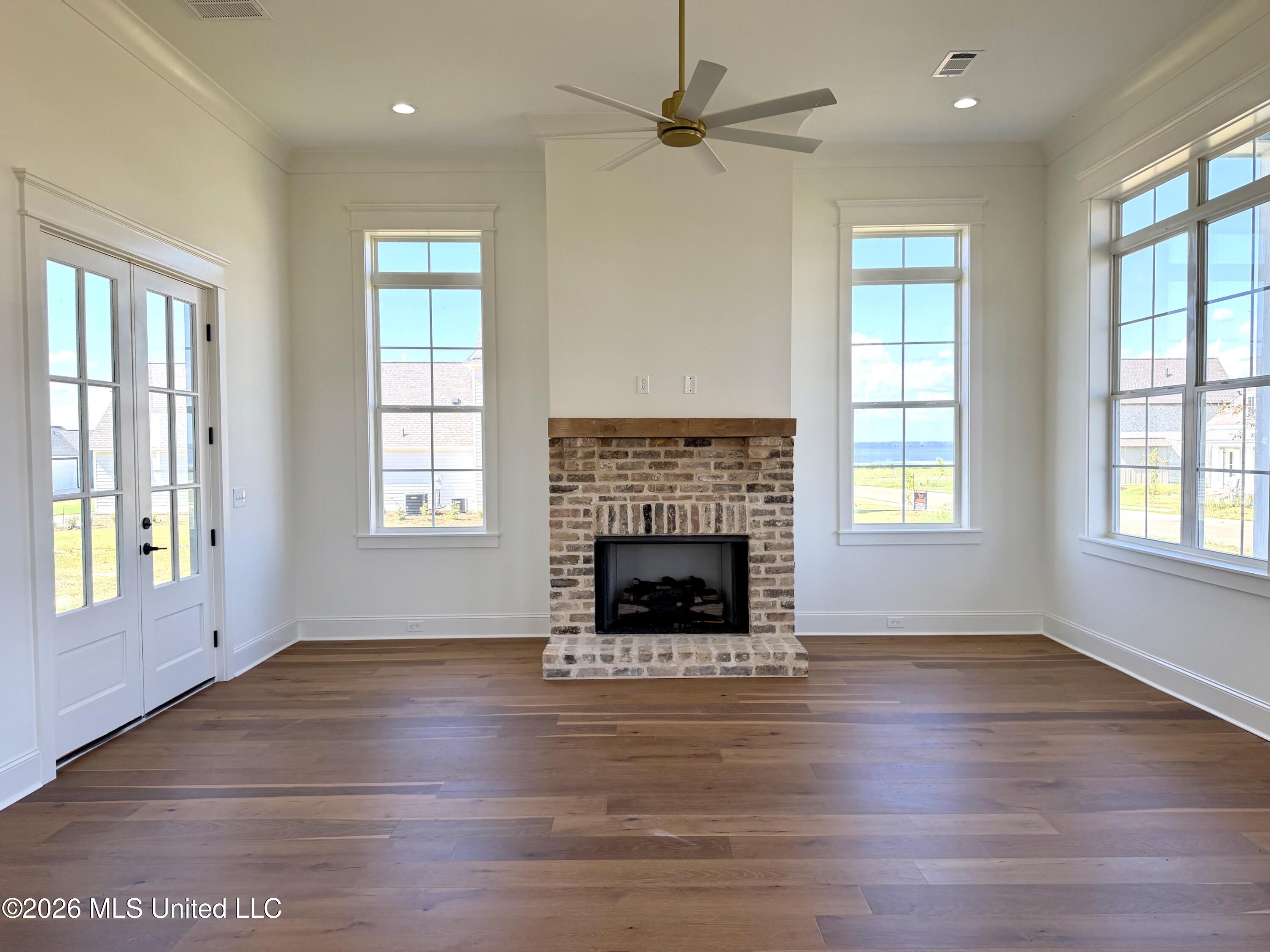 913 Bald Eagle Drive Property Photo 5