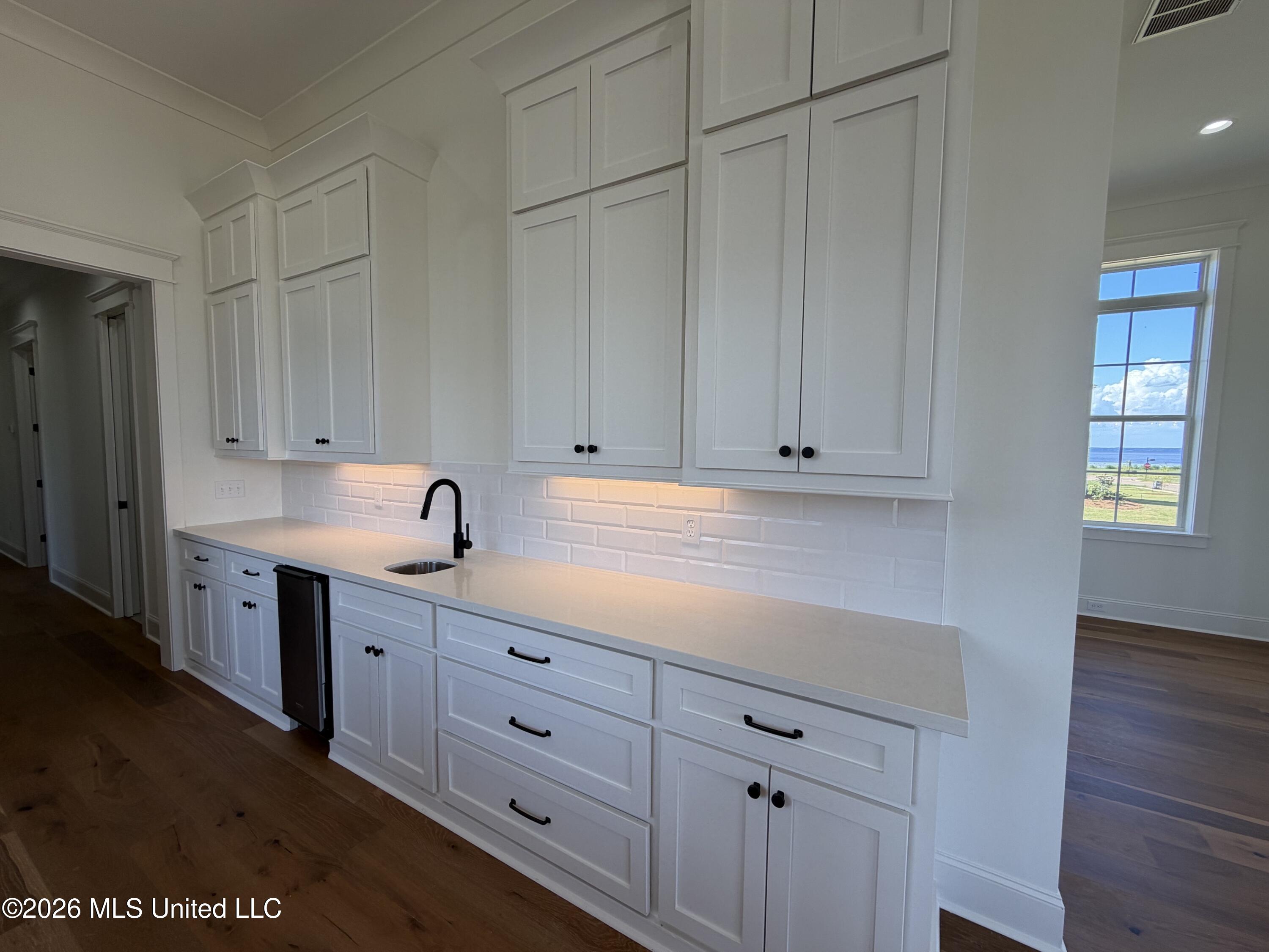 913 Bald Eagle Drive Property Photo 9
