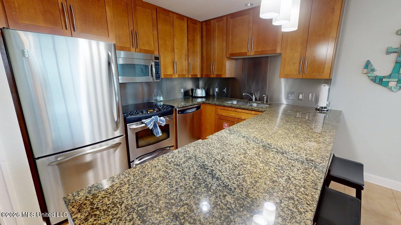 2060 Beach Boulevard Property Photo 15