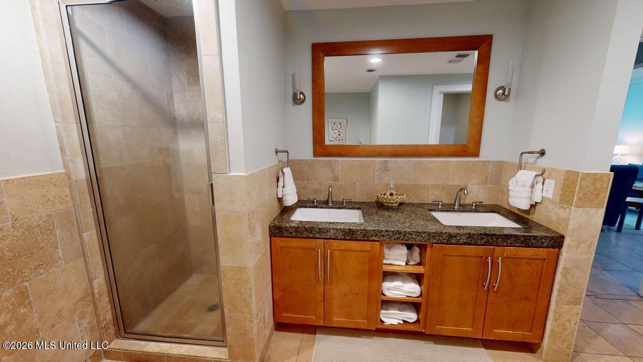 2060 Beach Boulevard Property Photo 22