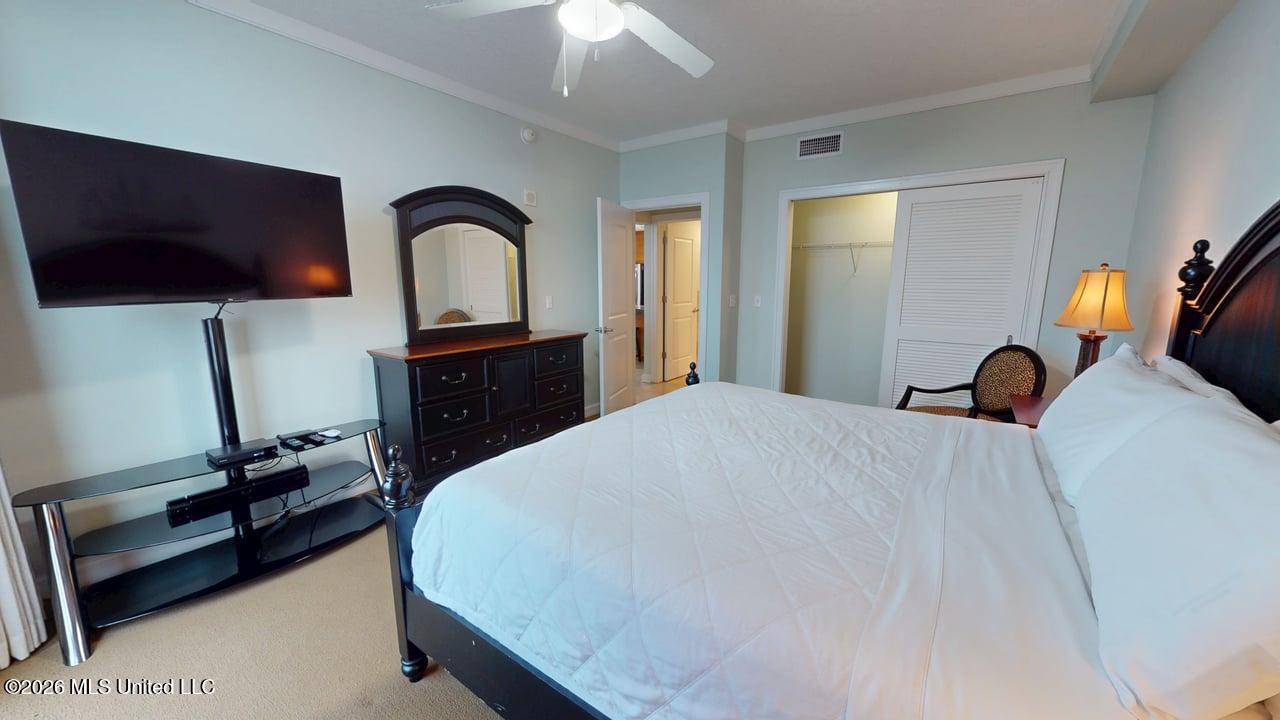 2060 Beach Boulevard Property Photo 24