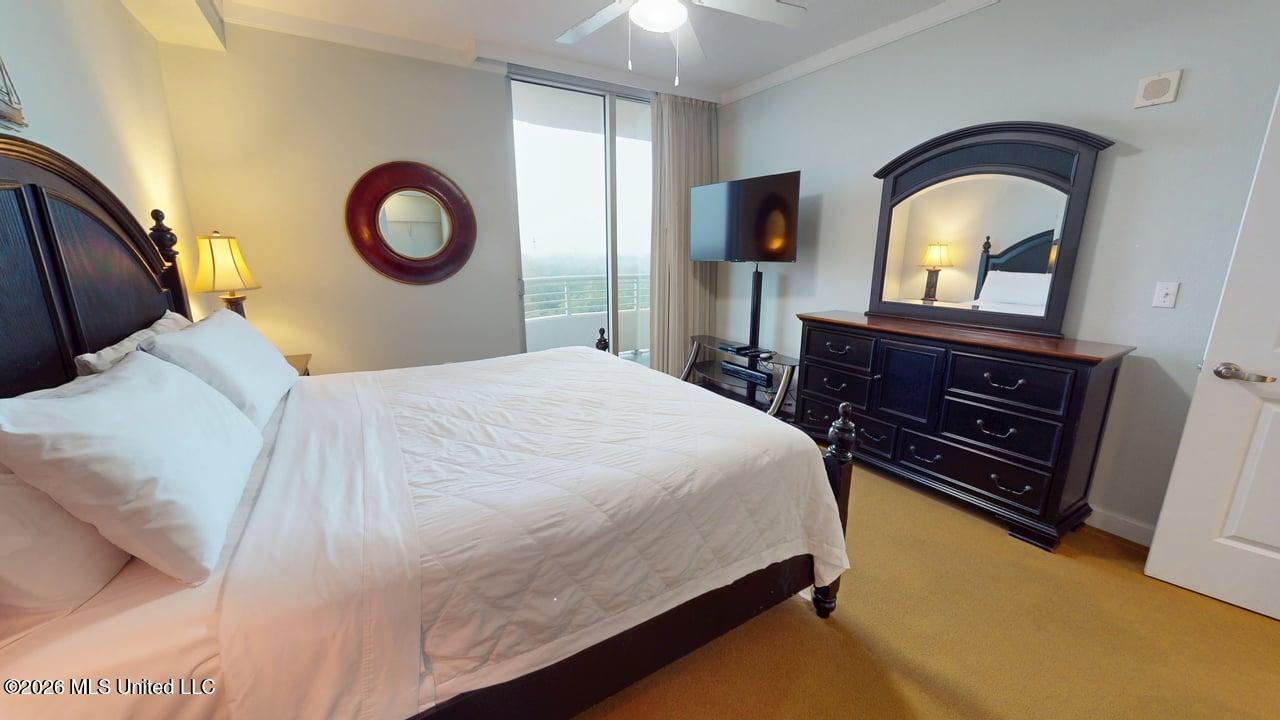 2060 Beach Boulevard Property Photo 25