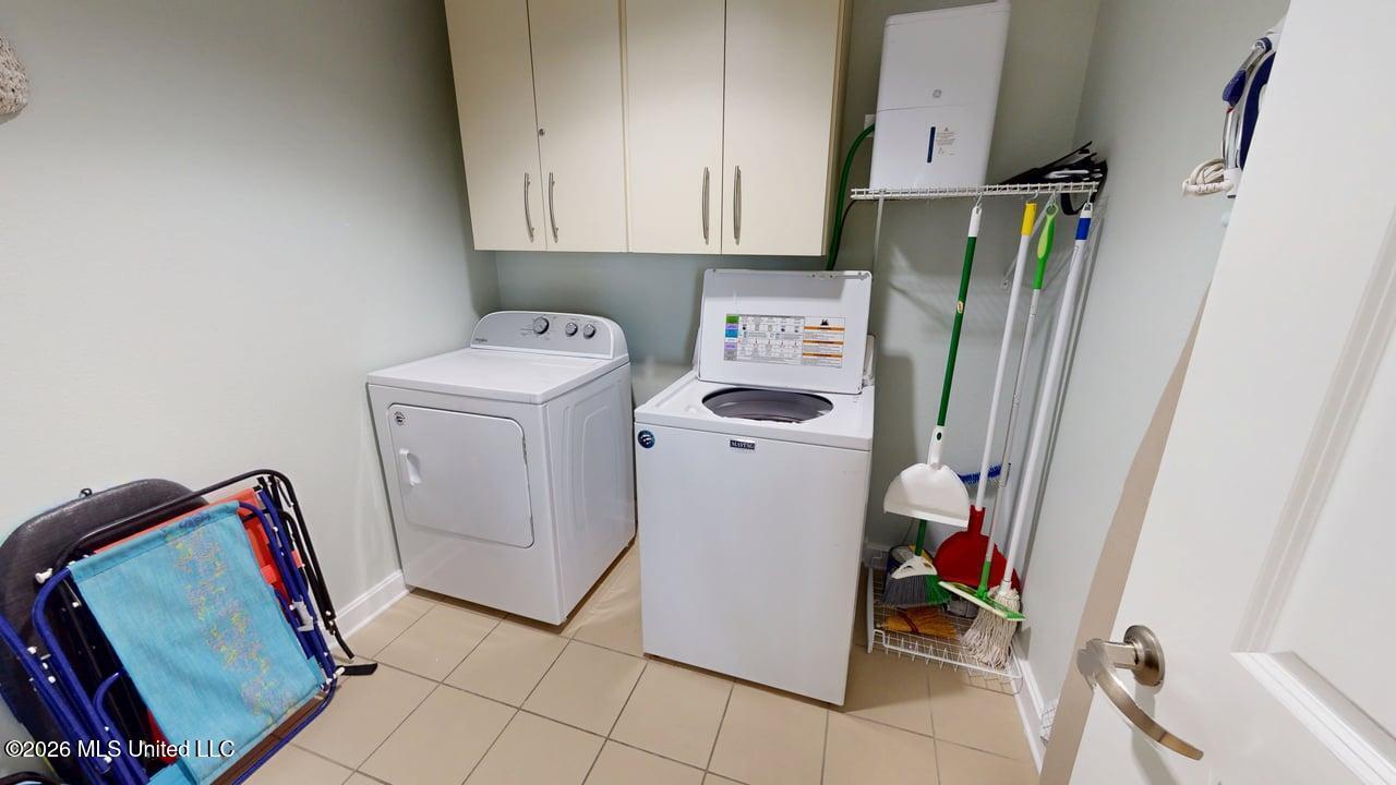 2060 Beach Boulevard Property Photo 32
