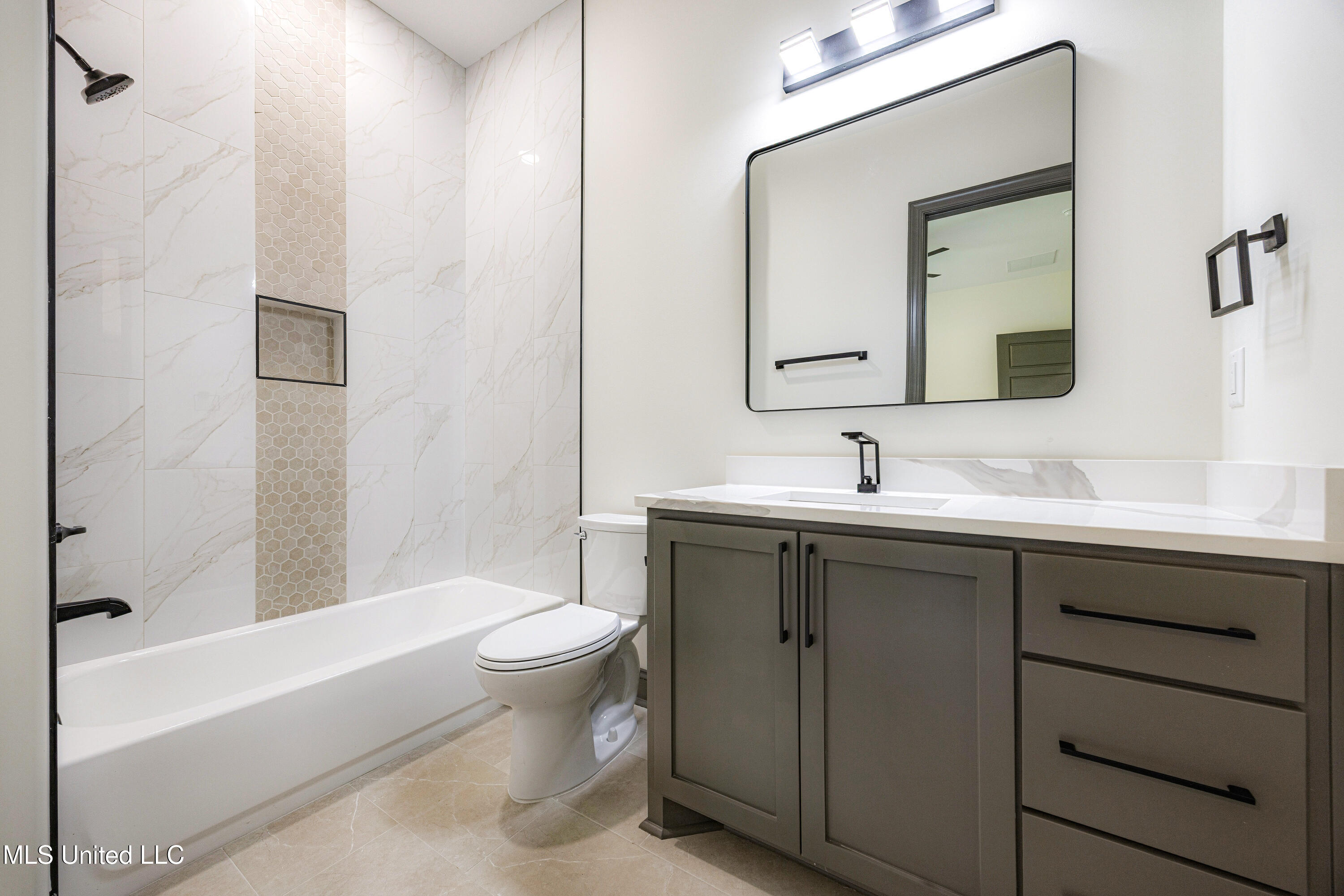 10094 Sunset Crk Drive Property Photo 32