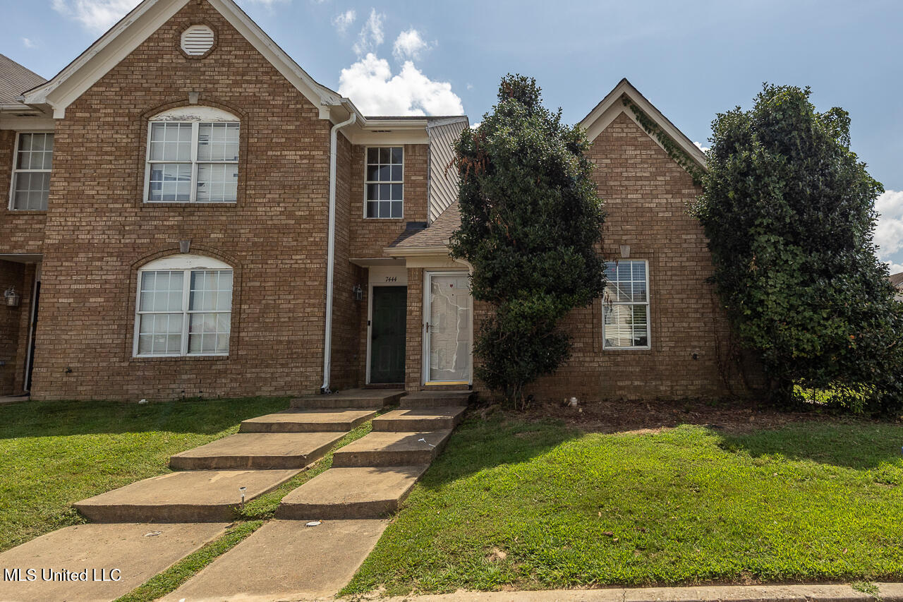 7440 Perrin Lane Property Photo 1