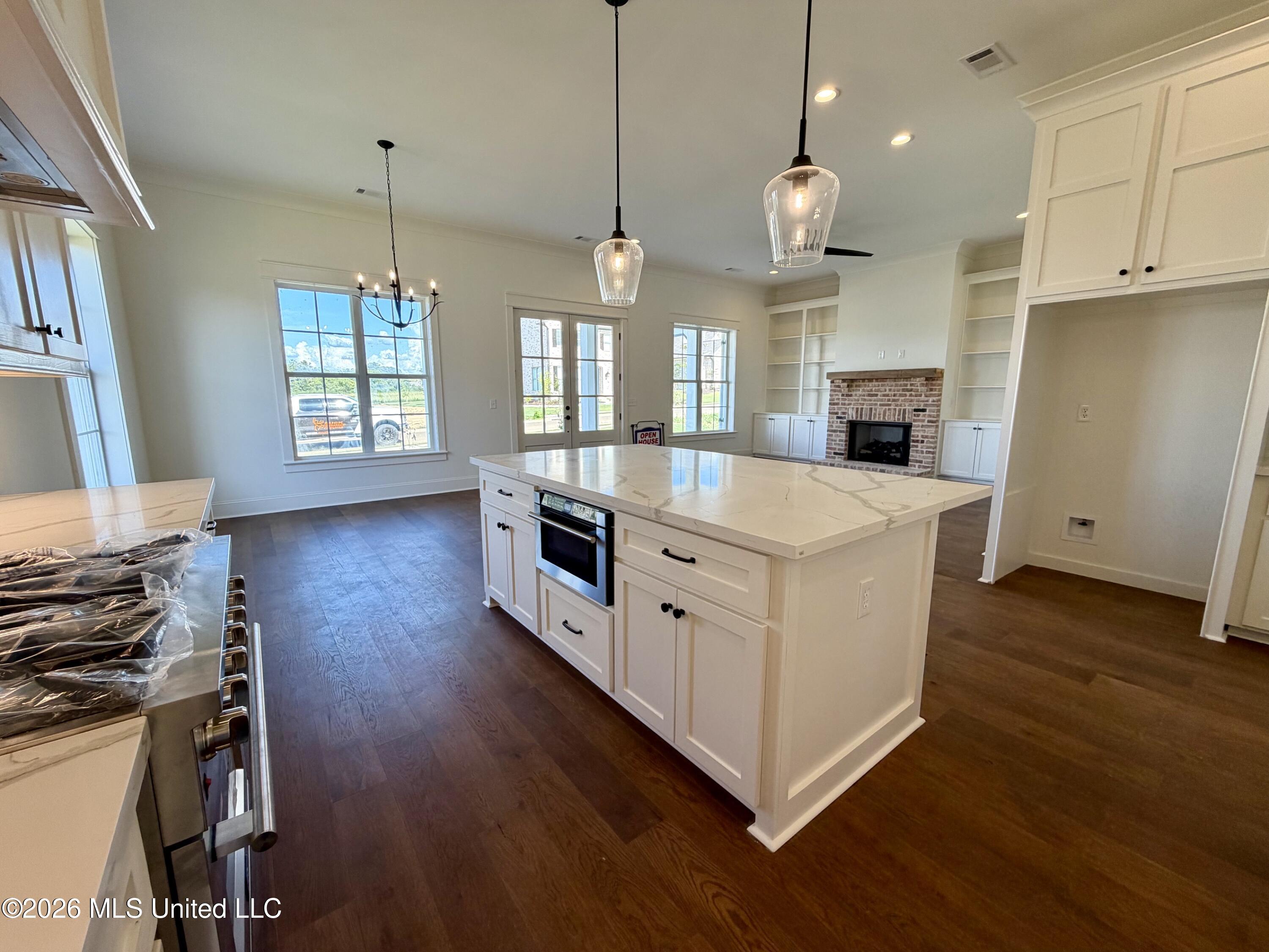 1013 Crepe Myrtle Drive Property Photo 14