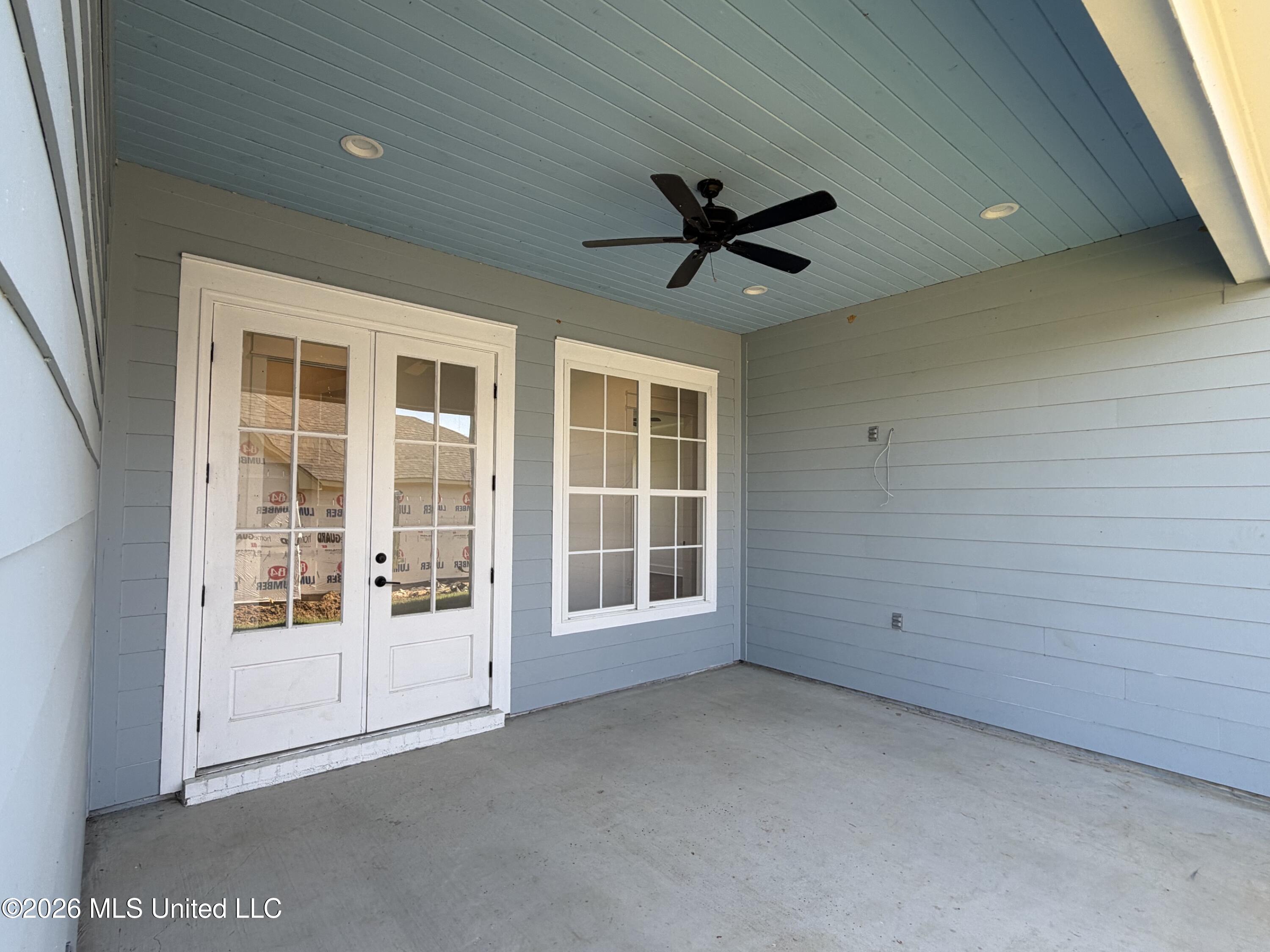 1013 Crepe Myrtle Drive Property Photo 17