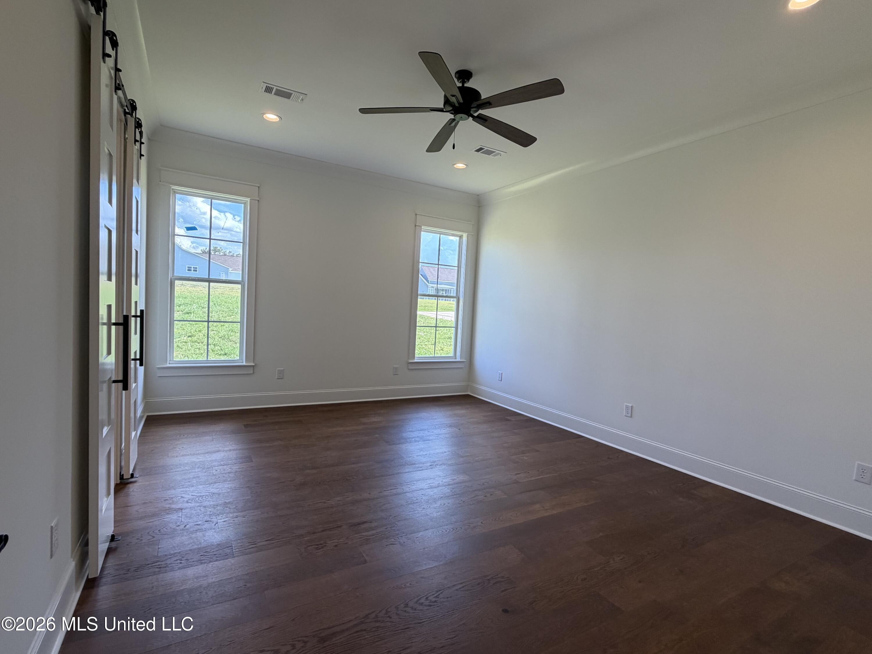 1013 Crepe Myrtle Drive Property Photo 19