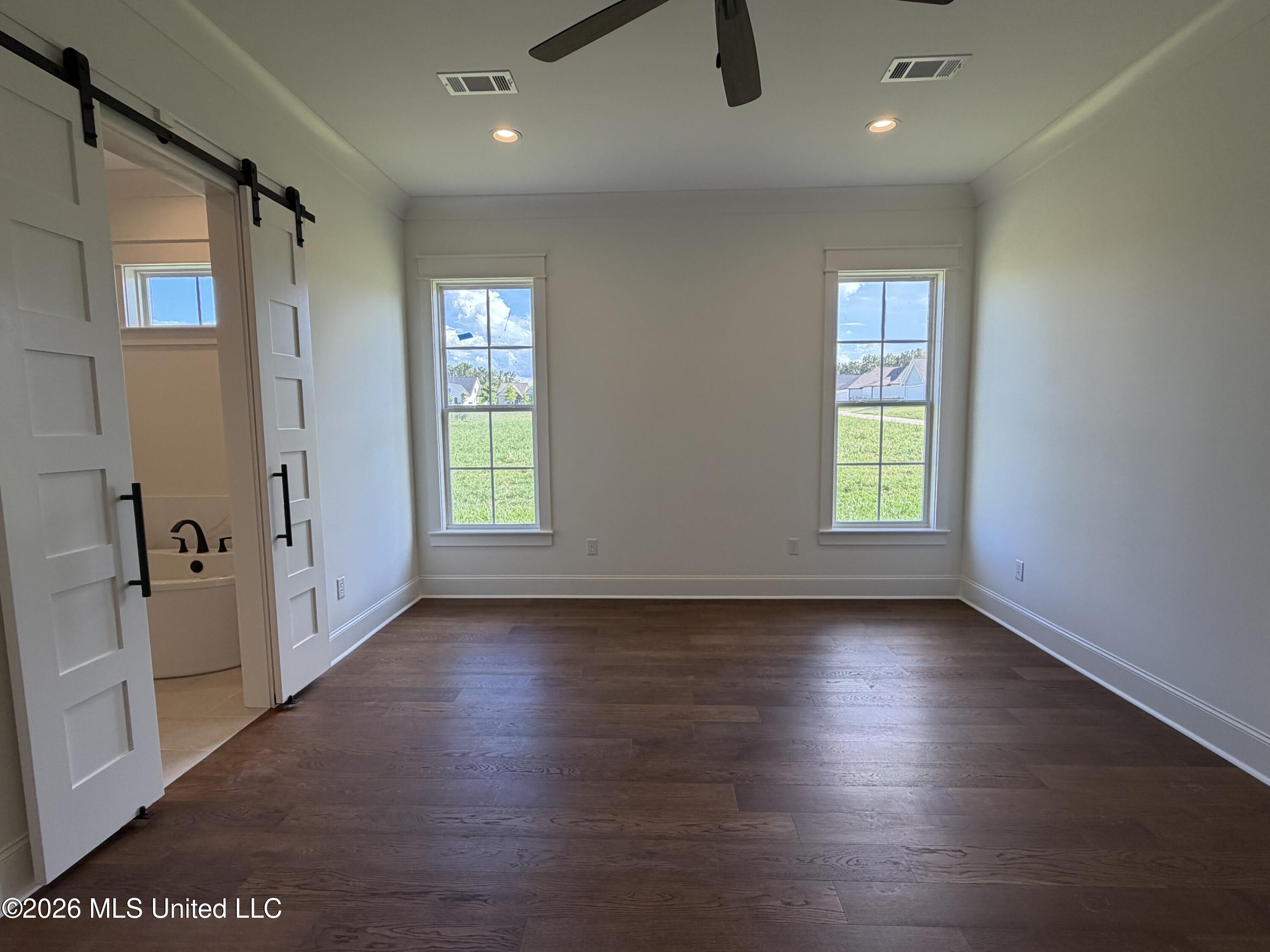 1013 Crepe Myrtle Drive Property Photo 20