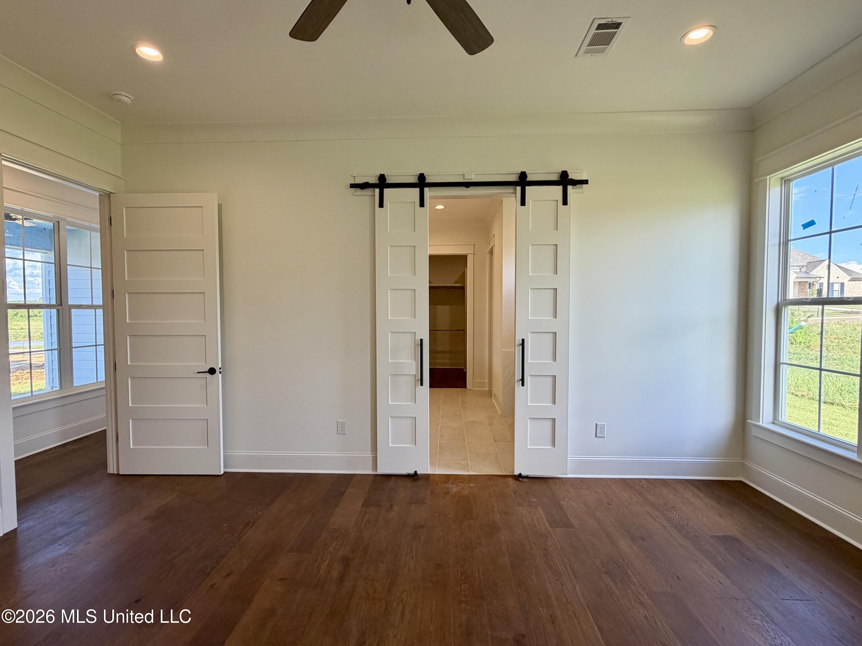 1013 Crepe Myrtle Drive Property Photo 21