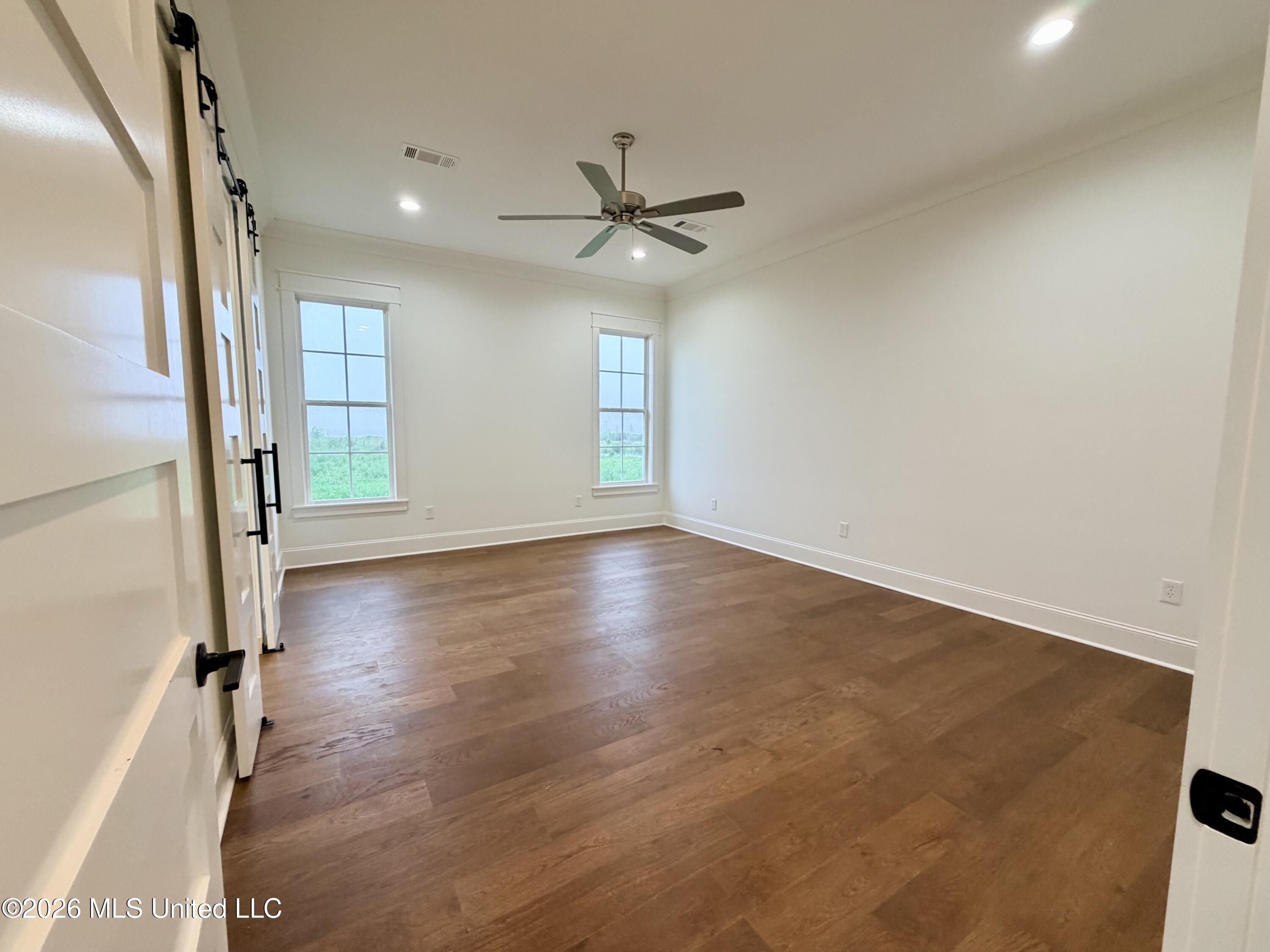 1013 Crepe Myrtle Drive Property Photo 29