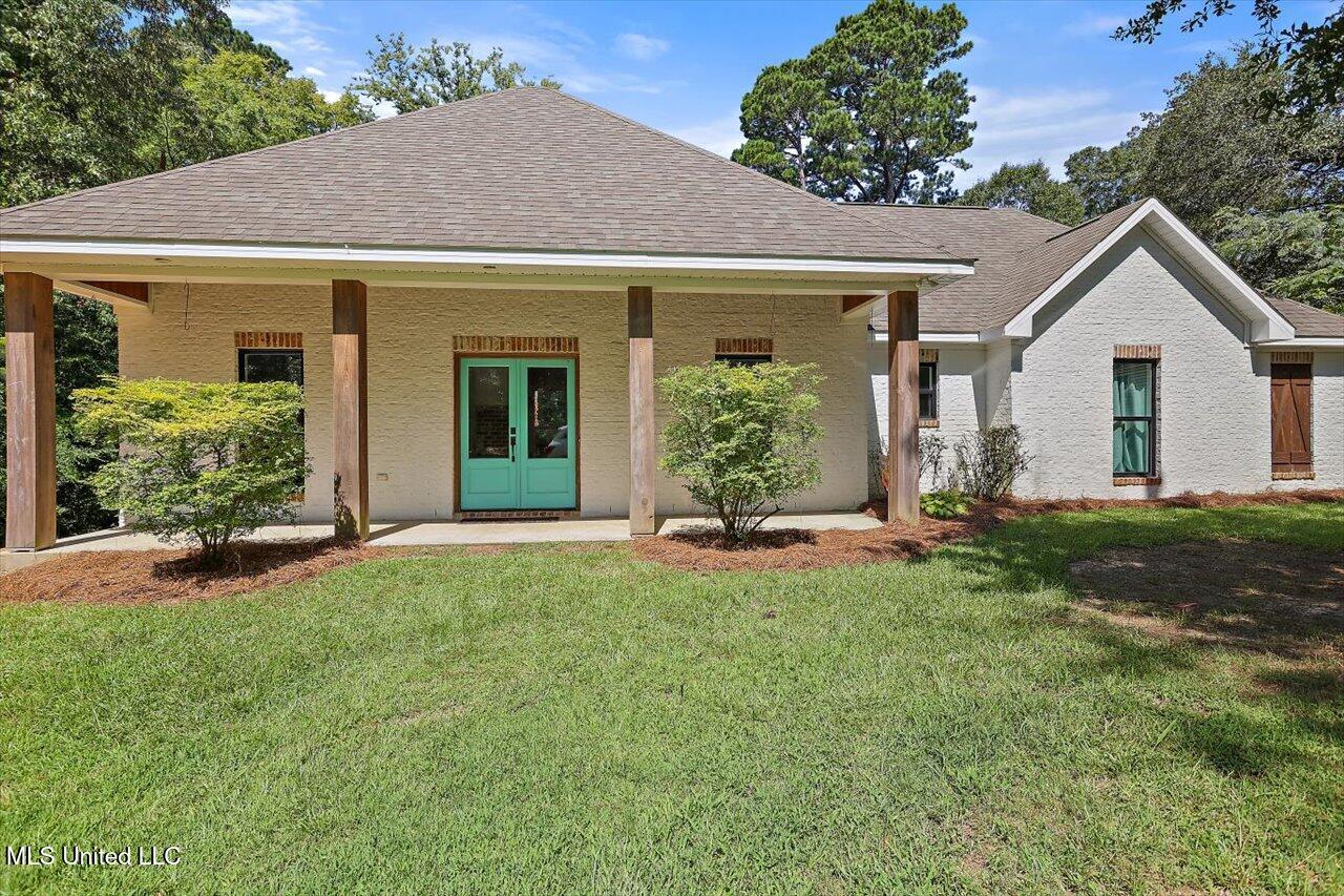 104 Pine Hill Circle Property Photo 1