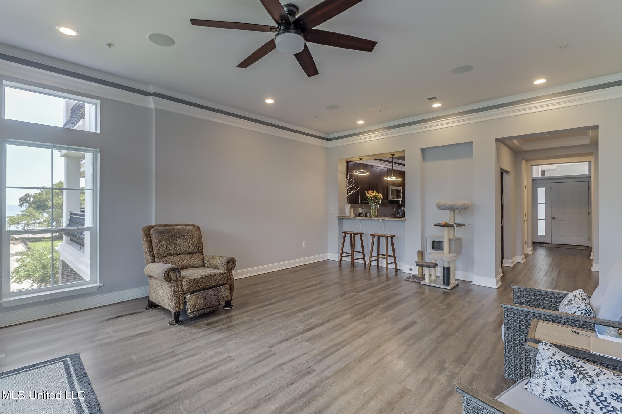 1100 W Beach Boulevard Property Photo 15