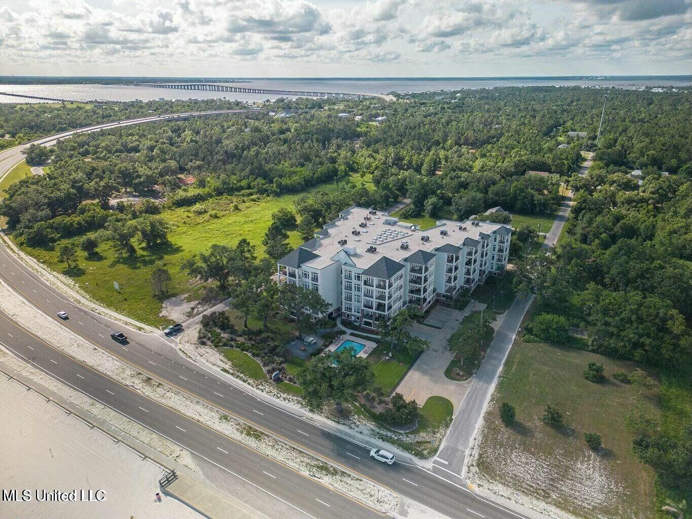 1100 W Beach Boulevard Property Photo 20