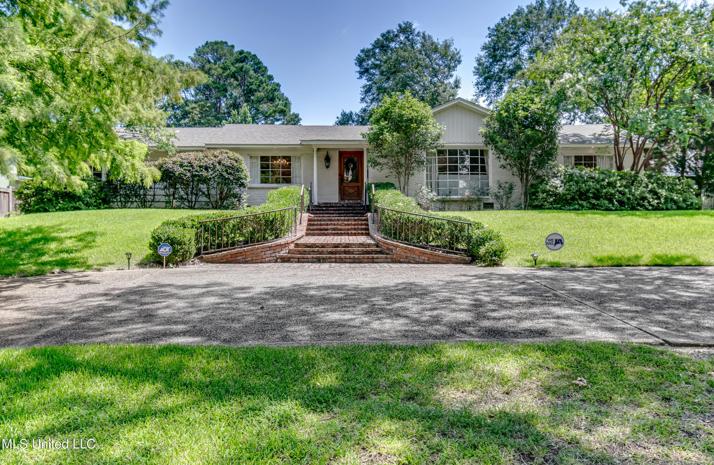 3678 Cavalier Drive Property Photo 1