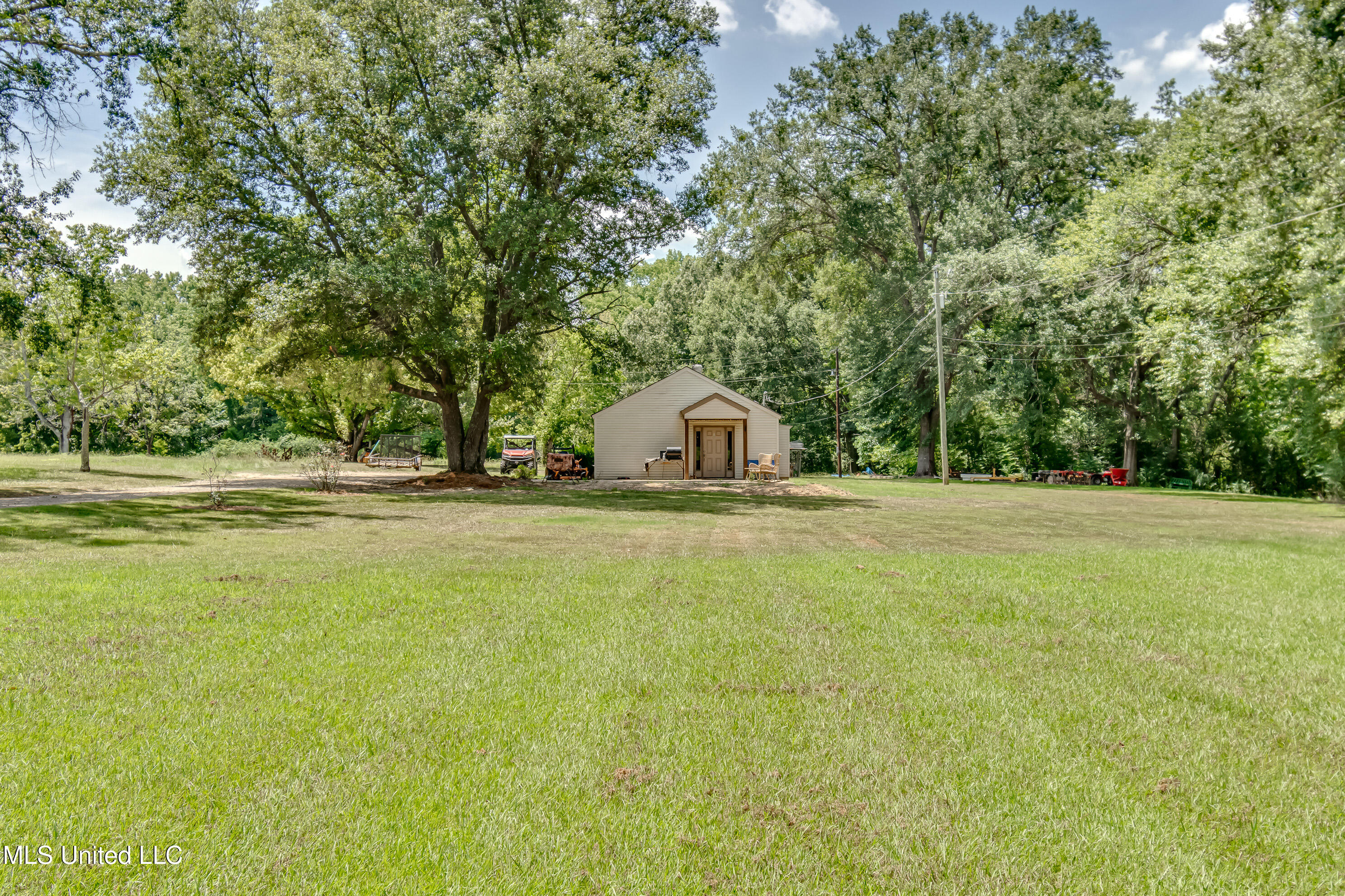 5925 Scotland Road Property Photo 1