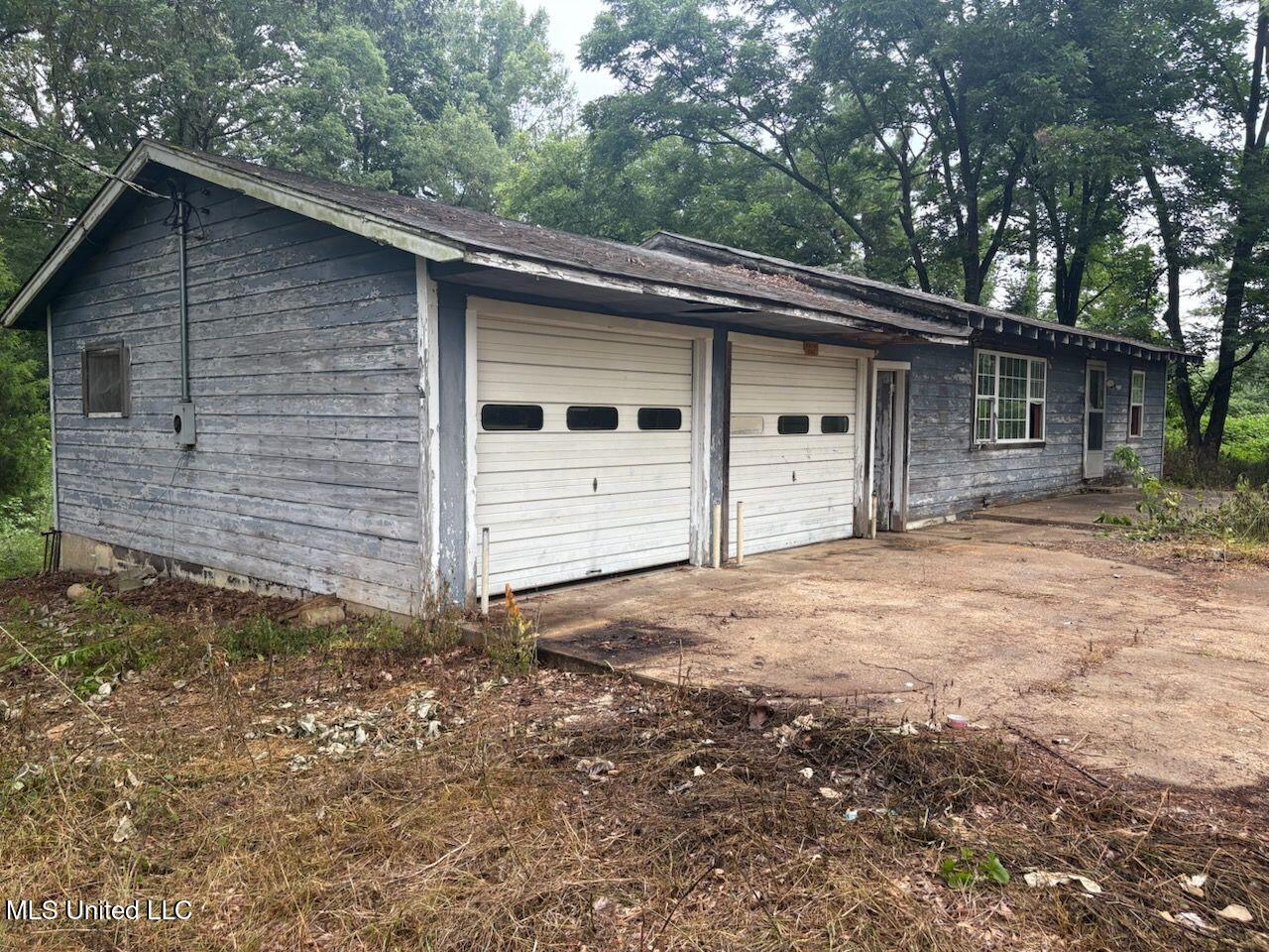 4683 Belmont Road Property Photo 1