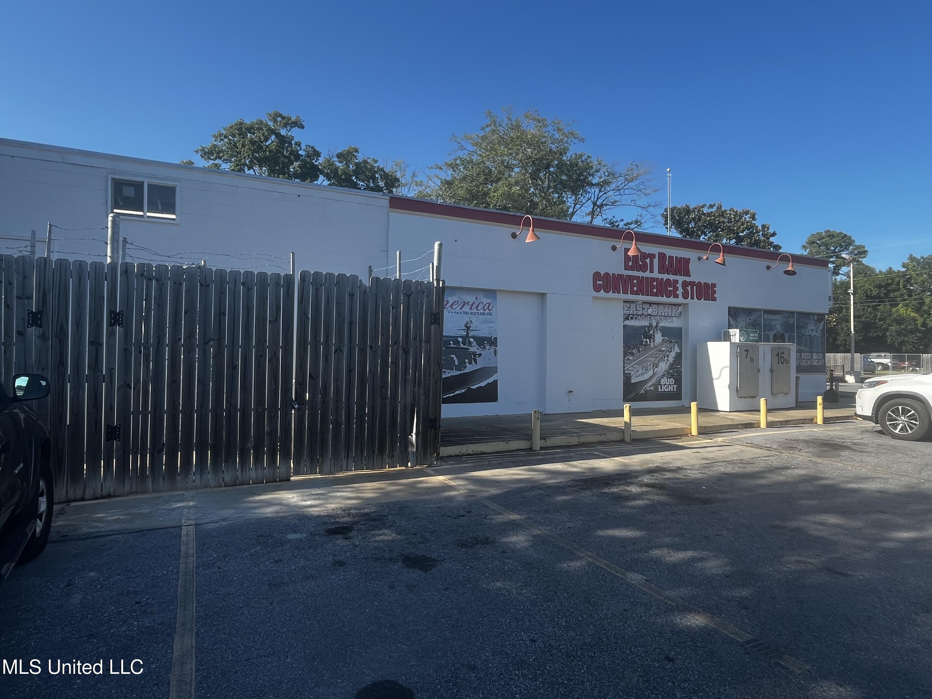 1019 Ingalls Avenue Property Photo 6