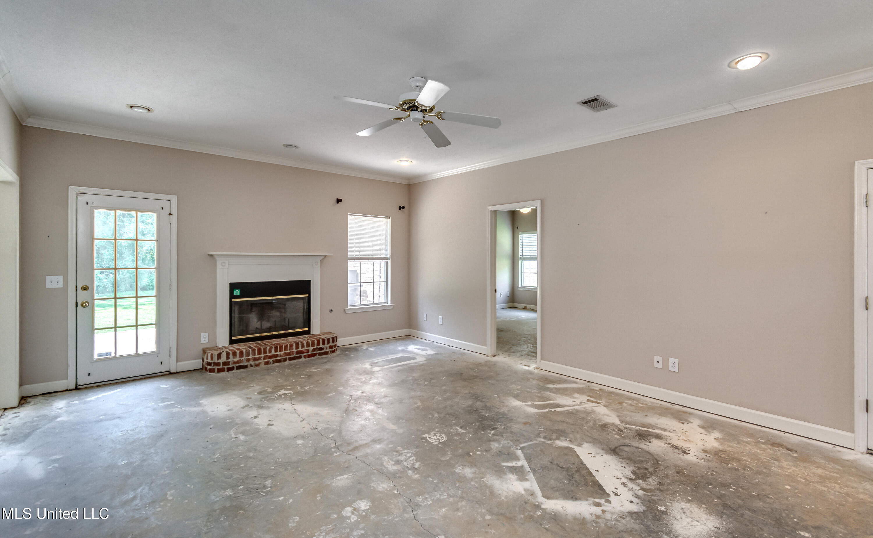 1013 Camdenmill Drive Property Photo 8
