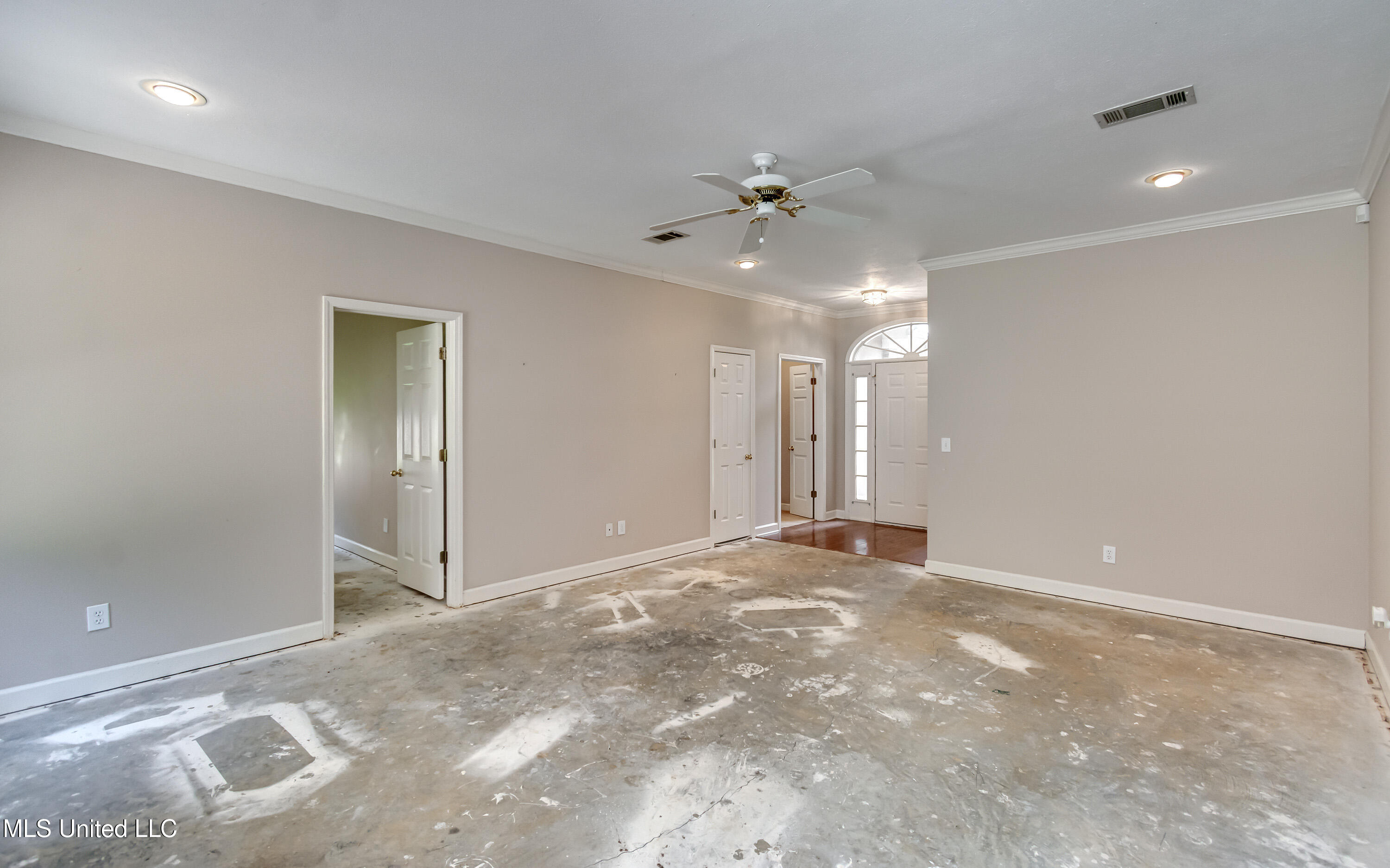1013 Camdenmill Drive Property Photo 9