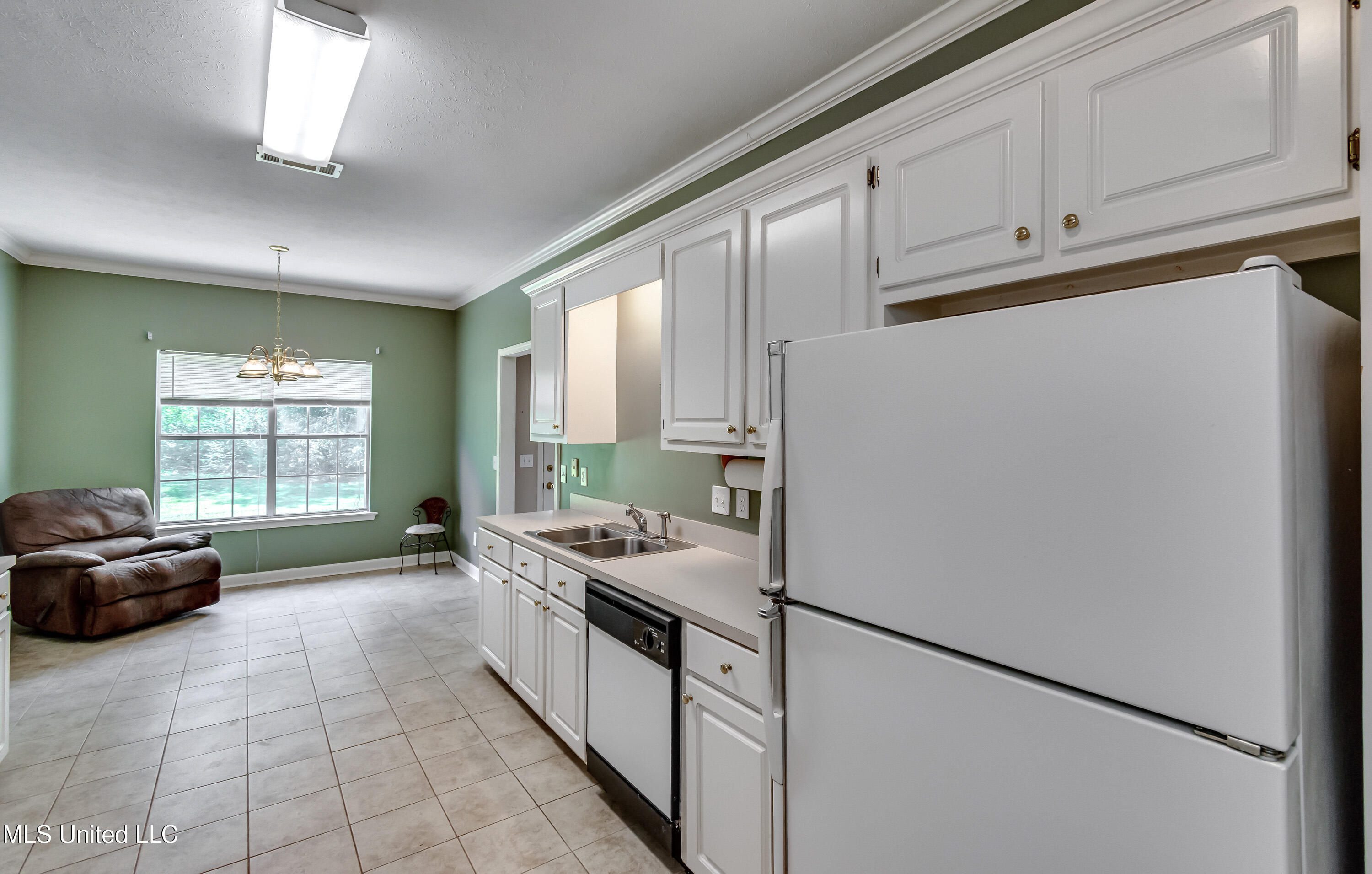 1013 Camdenmill Drive Property Photo 15