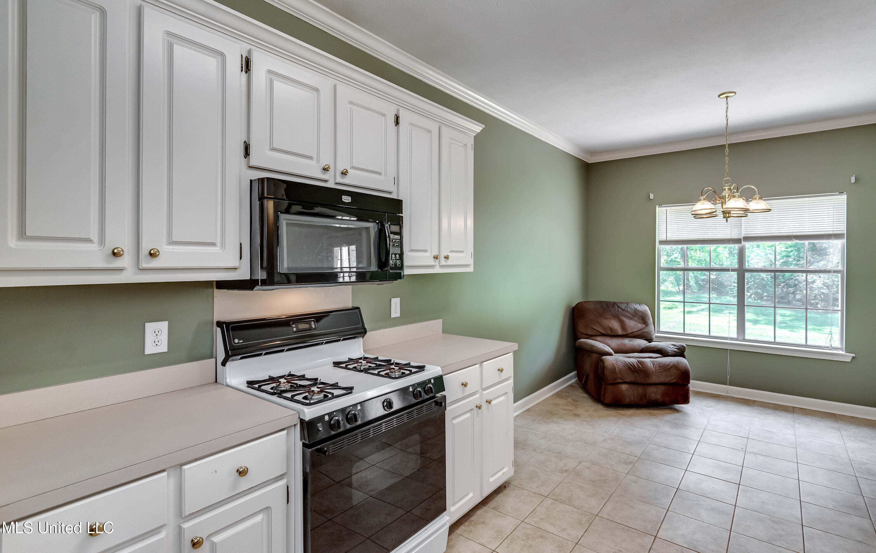 1013 Camdenmill Drive Property Photo 16
