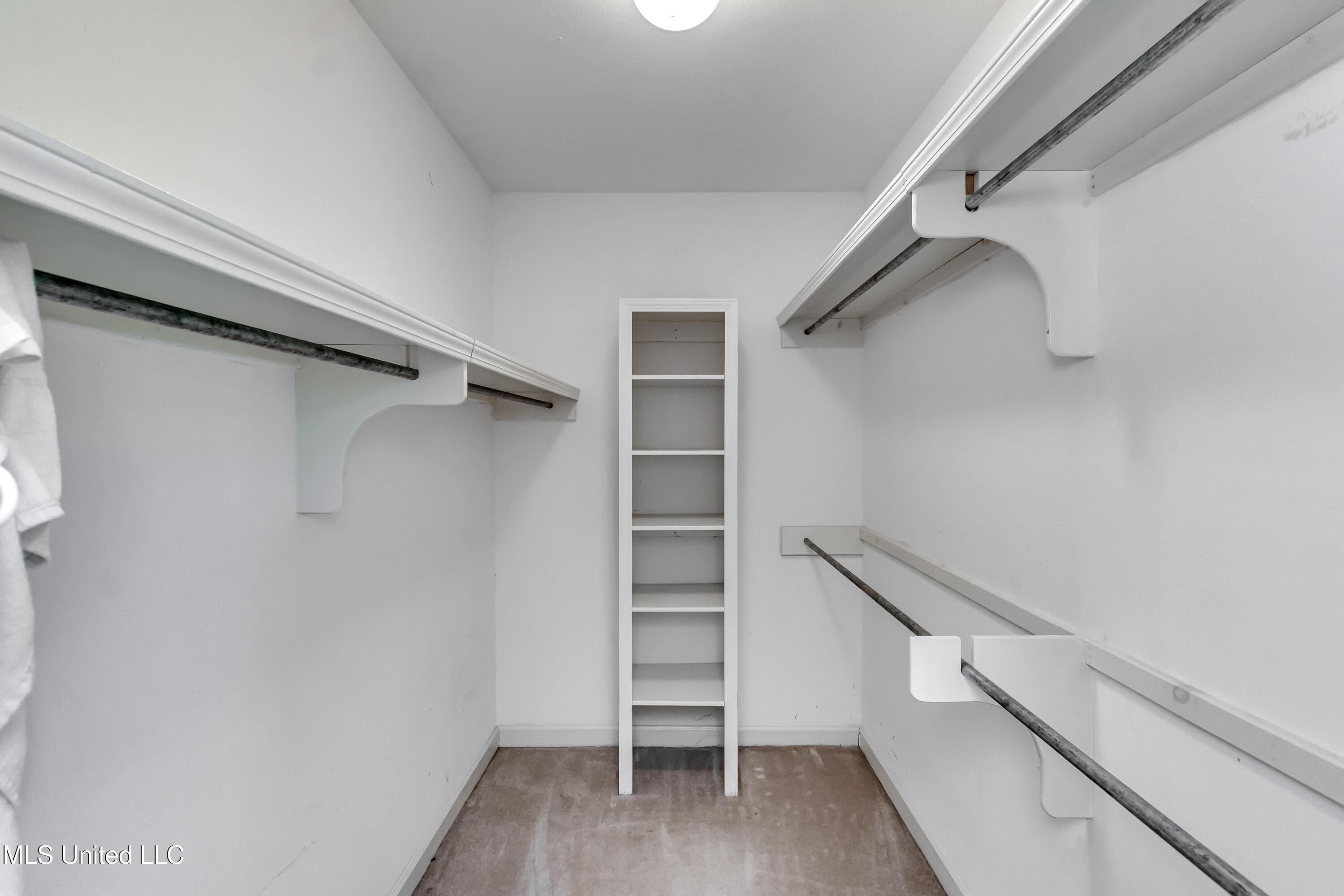 1013 Camdenmill Drive Property Photo 31