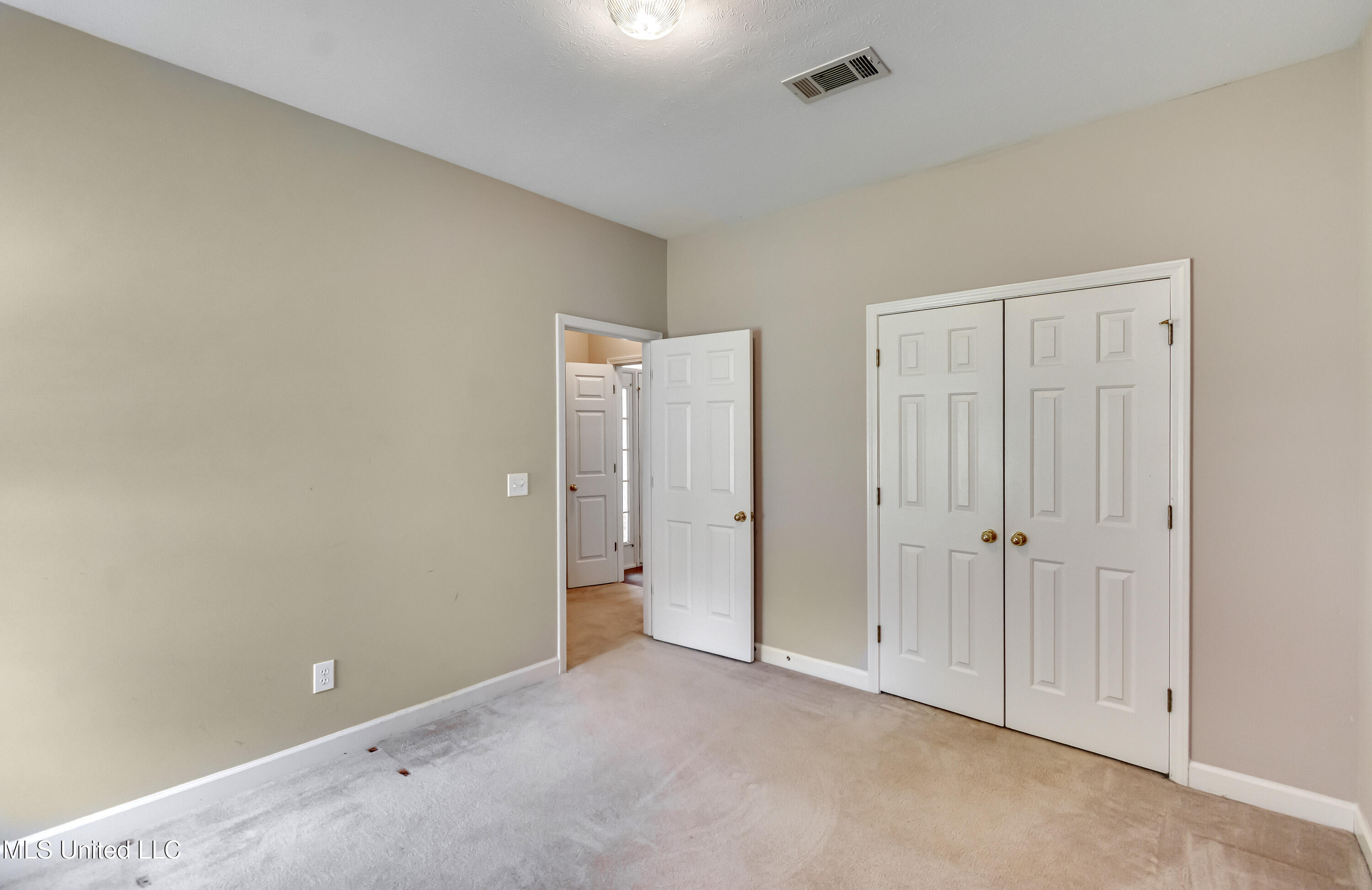 1013 Camdenmill Drive Property Photo 39