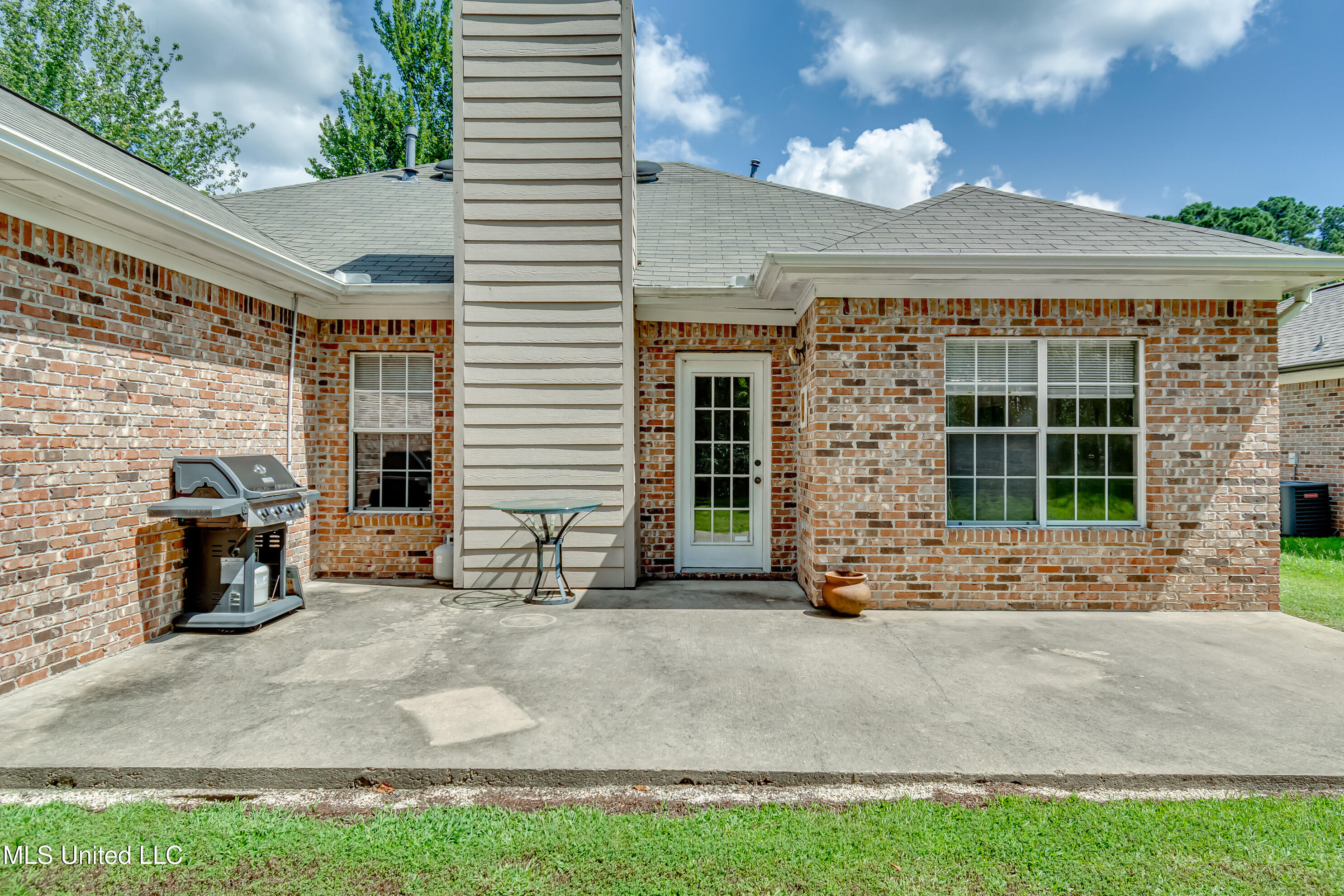 1013 Camdenmill Drive Property Photo 42