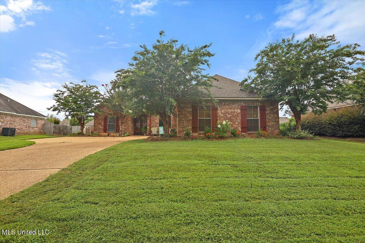 318 Towne Street Property Photo 1