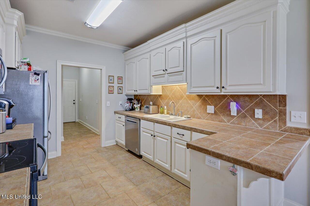 318 Towne Street Property Photo 12