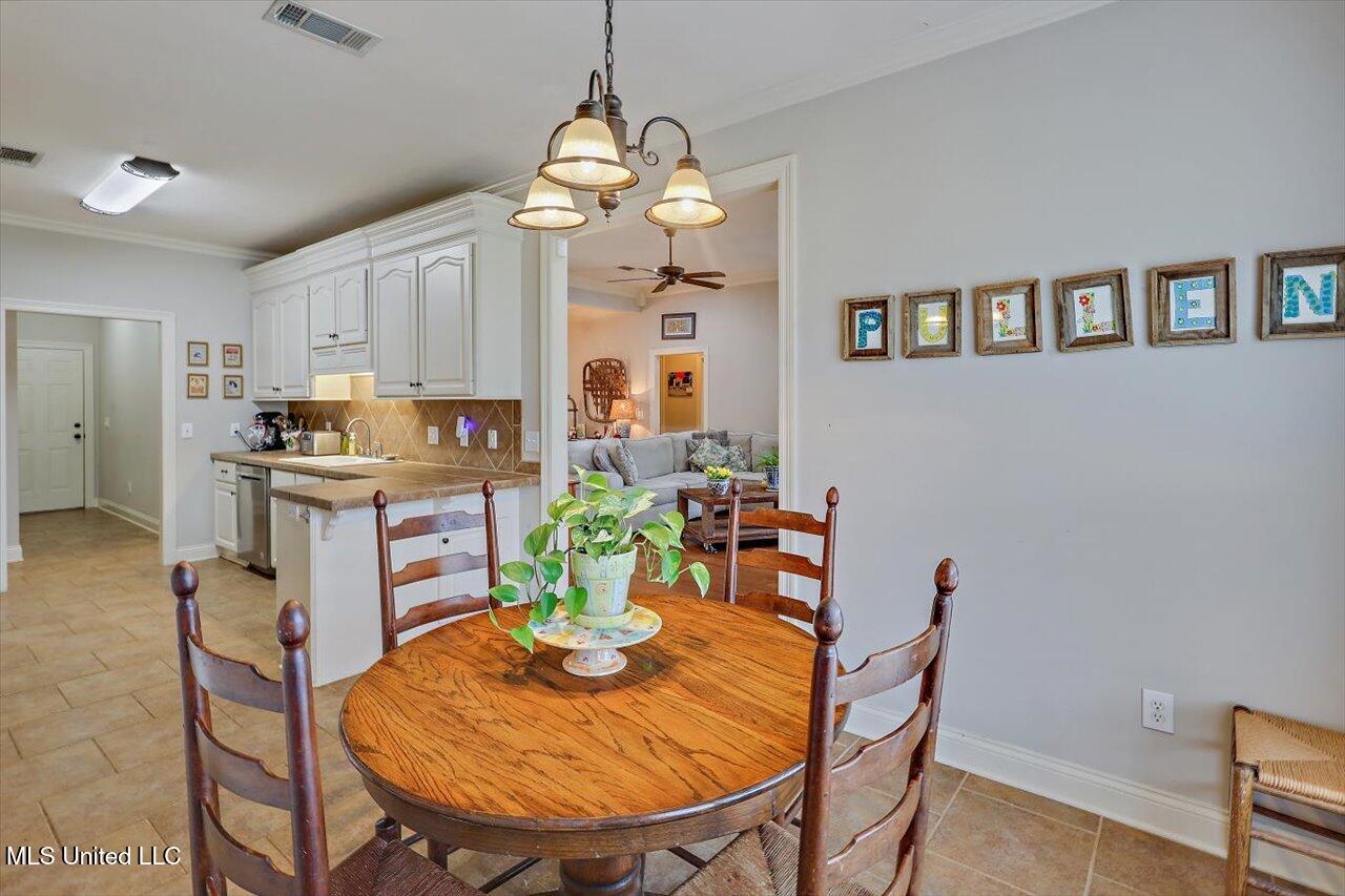 318 Towne Street Property Photo 14