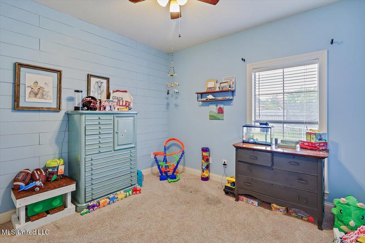 318 Towne Street Property Photo 22