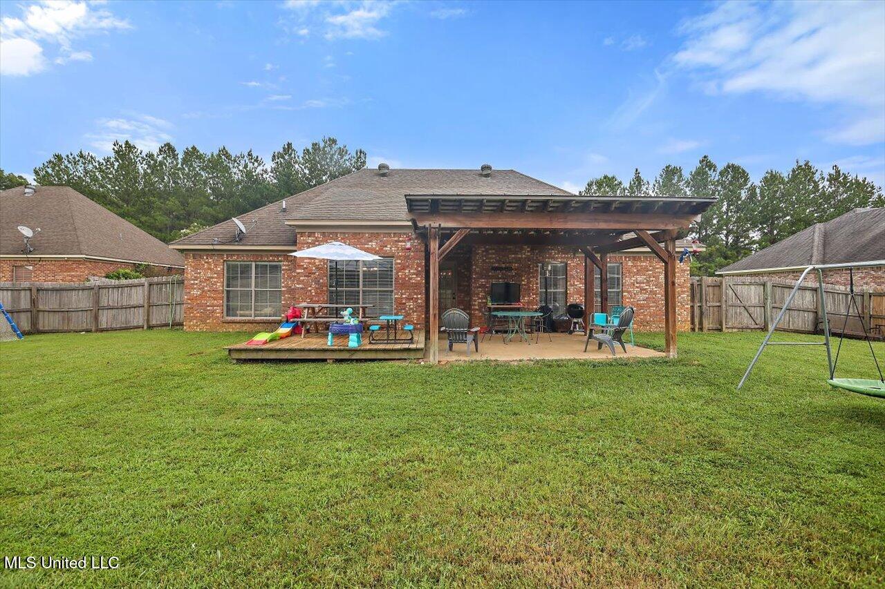 318 Towne Street Property Photo 25