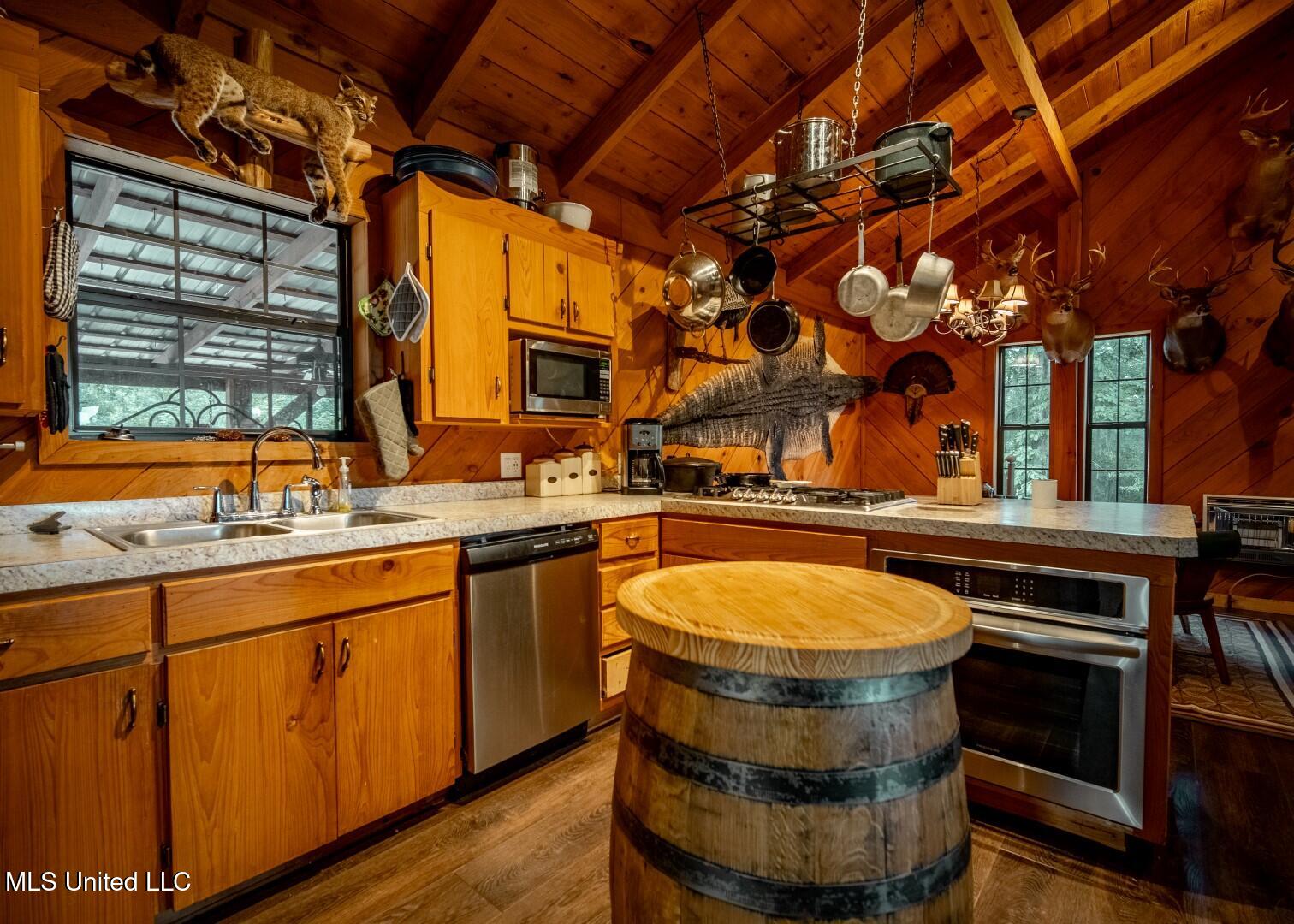 1267 Way Road Property Photo 11