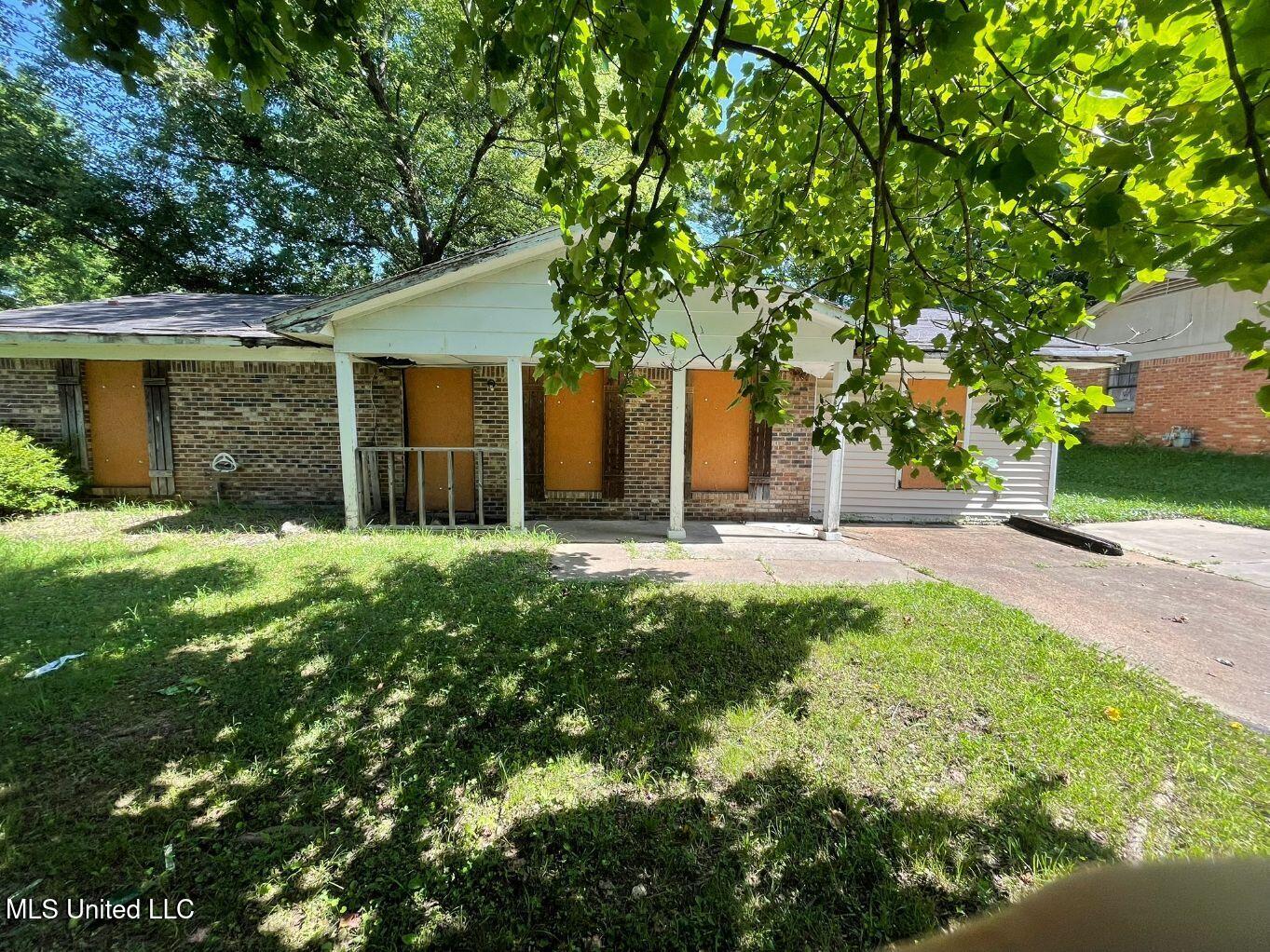 5348 Haynes Drive Property Photo 1