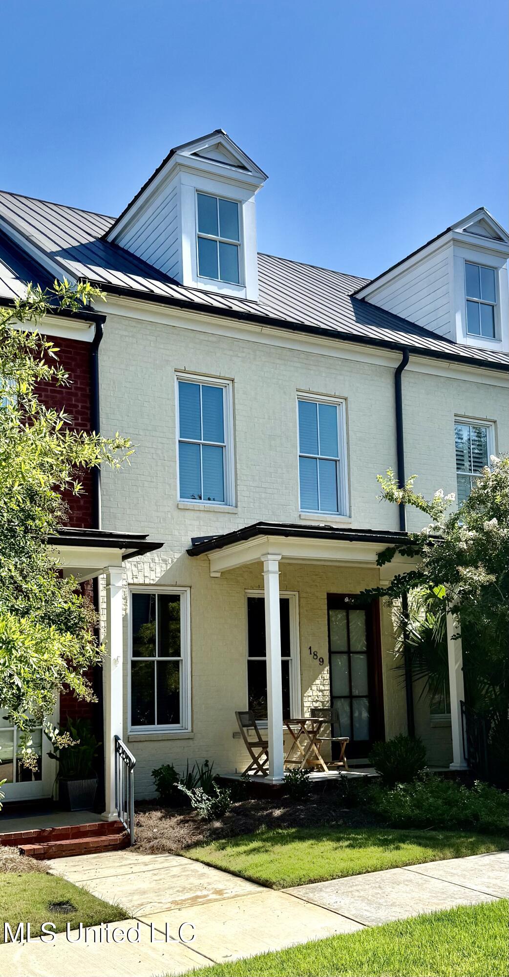 189 Harper Street Property Photo 1