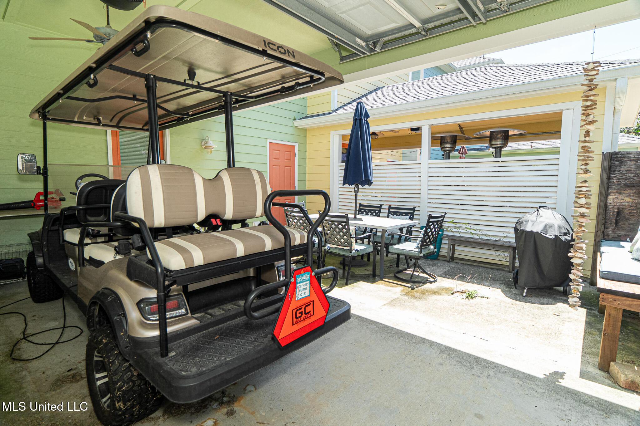 216 Carre Court Property Photo 5