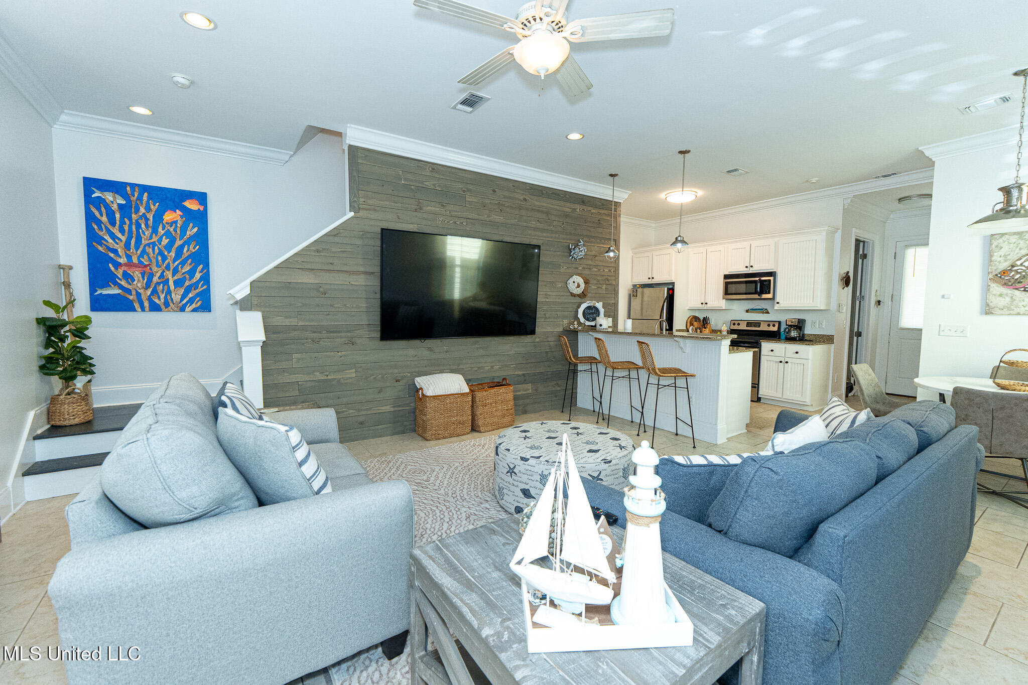 216 Carre Court Property Photo 7