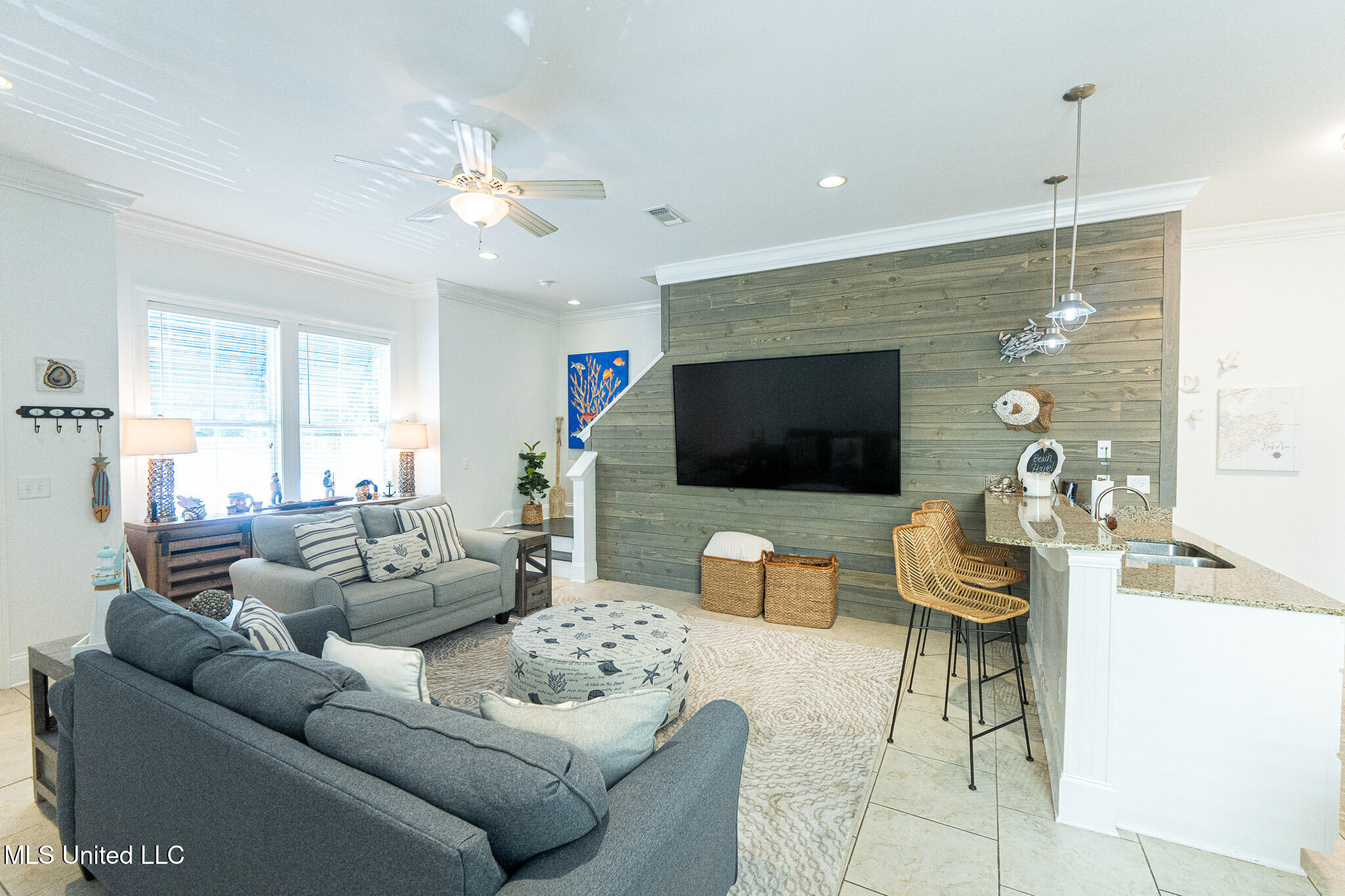 216 Carre Court Property Photo 8