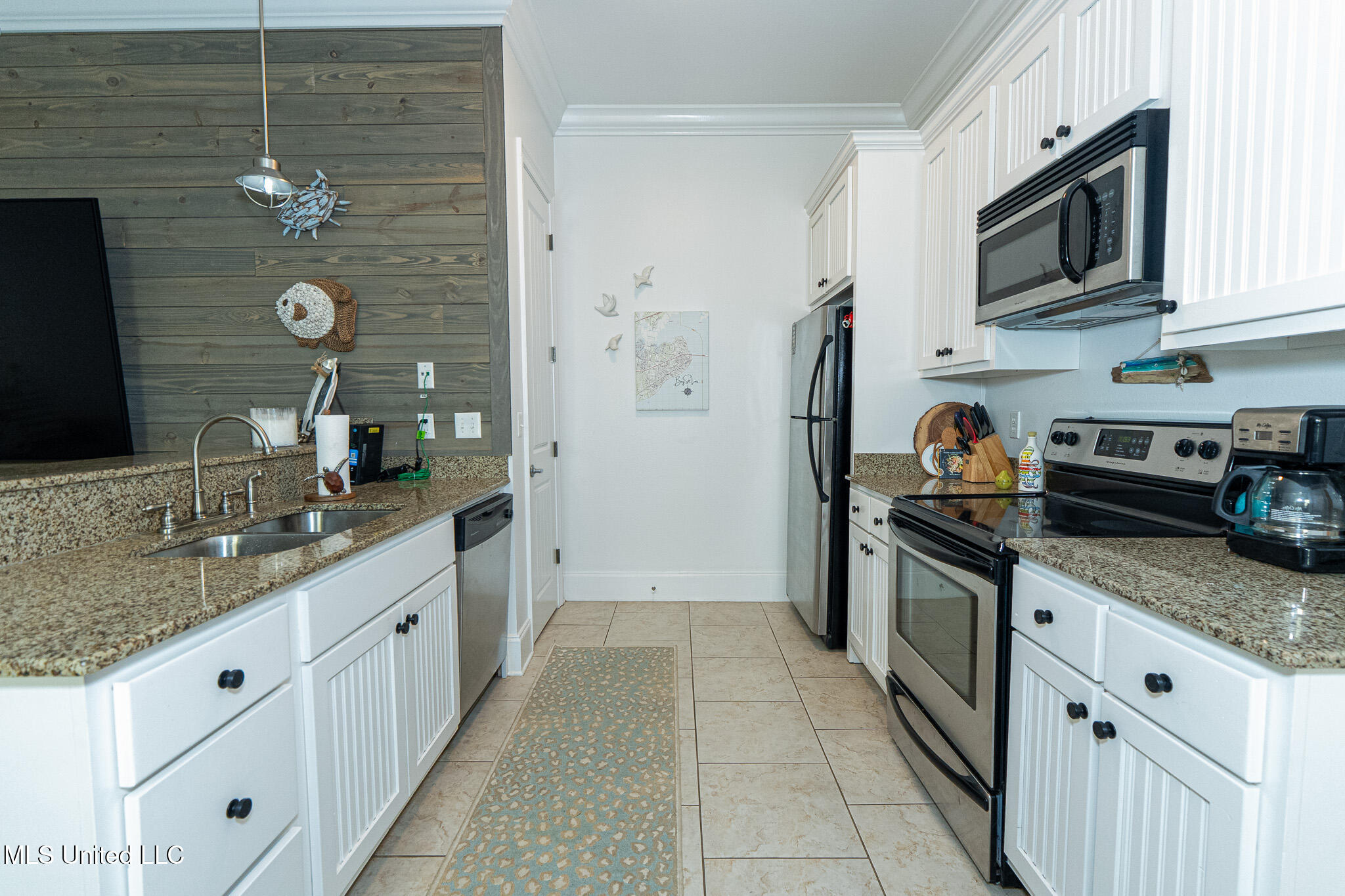 216 Carre Court Property Photo 12