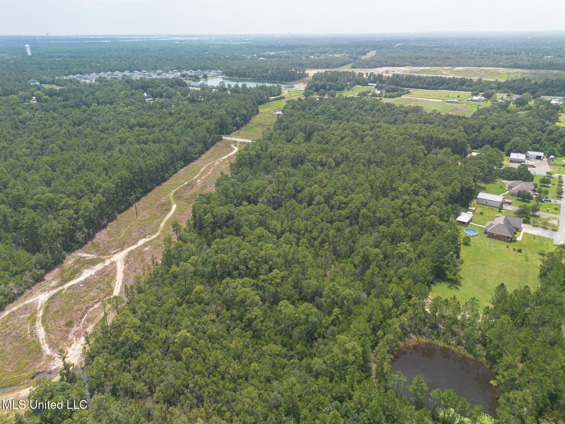 14330 Big John Road Property Photo 2