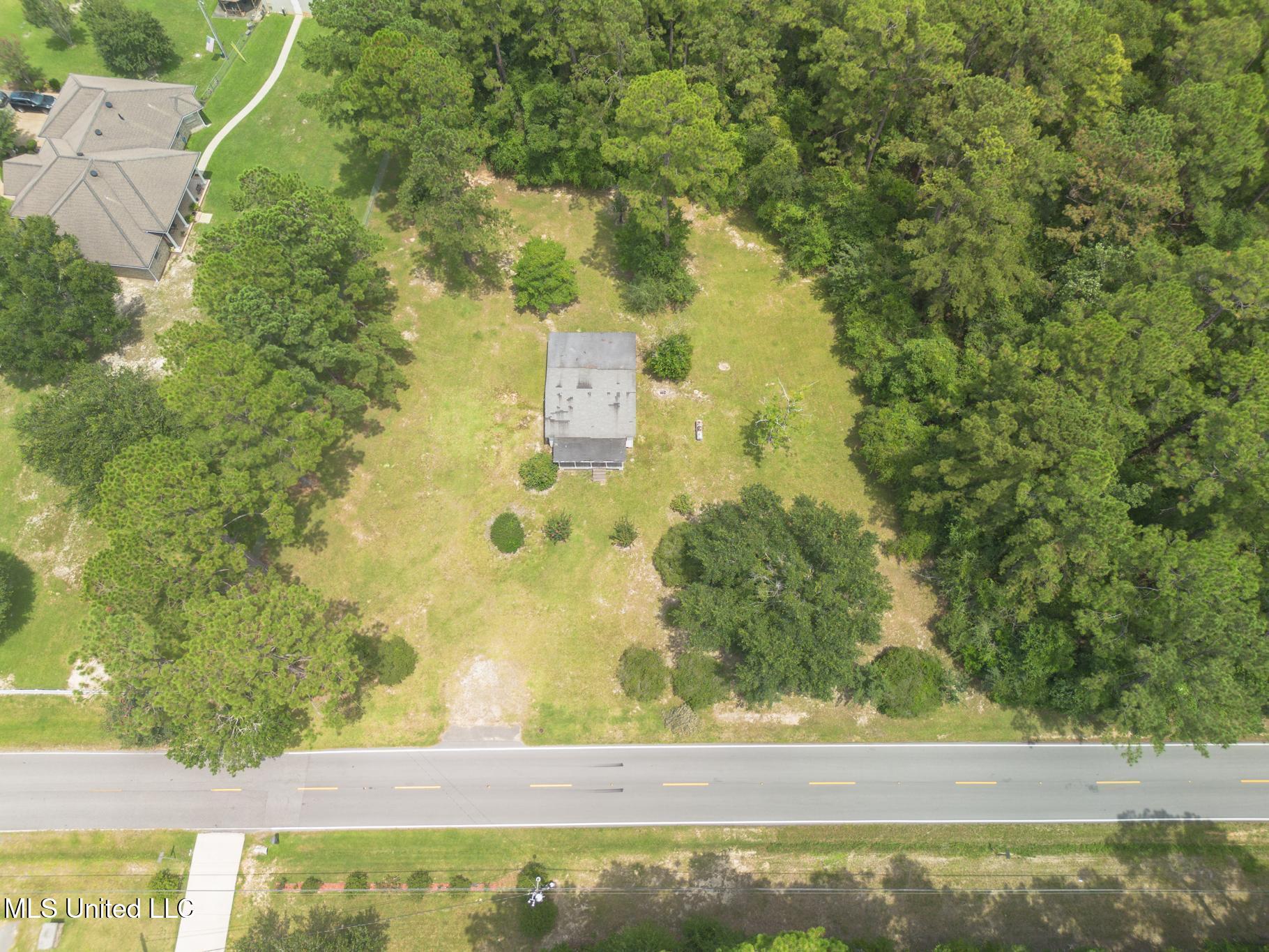 14330 Big John Road Property Photo 5