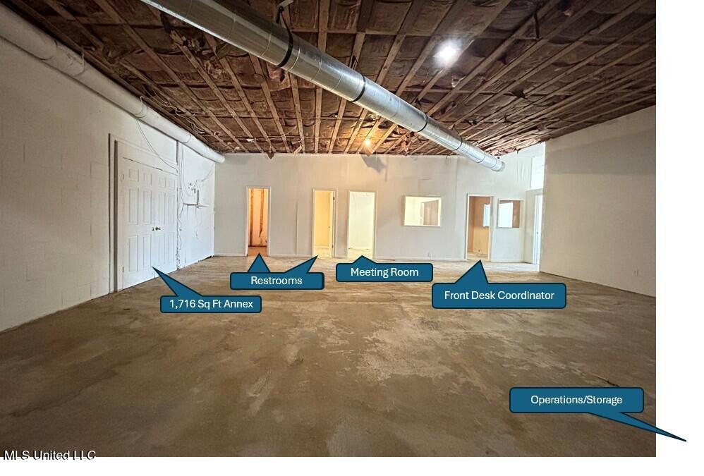 6500 Baker Road Property Photo 7
